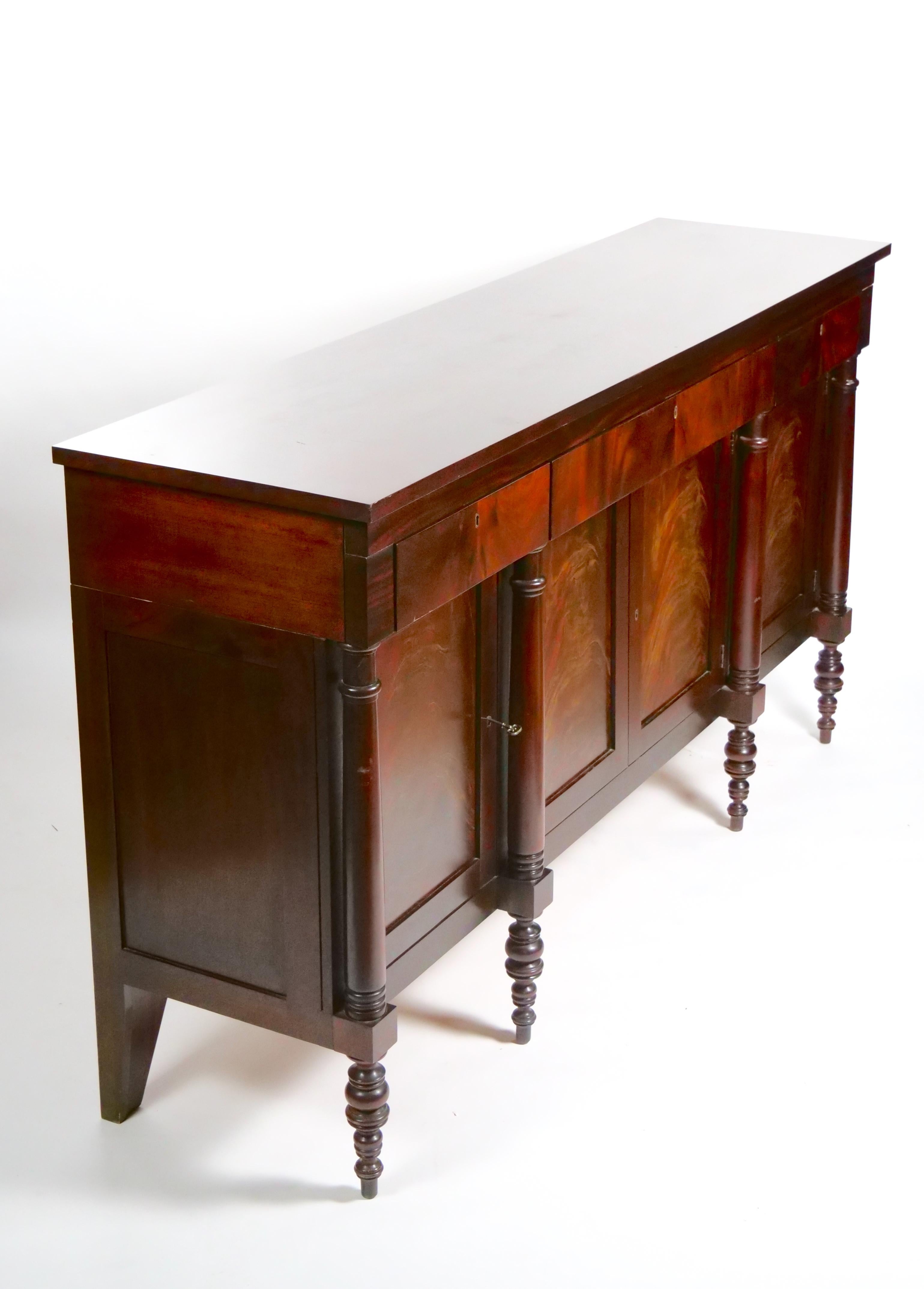 Hand-Carved Mahogany Wood Georgian Style Credenza / Buffet / Sideboard 