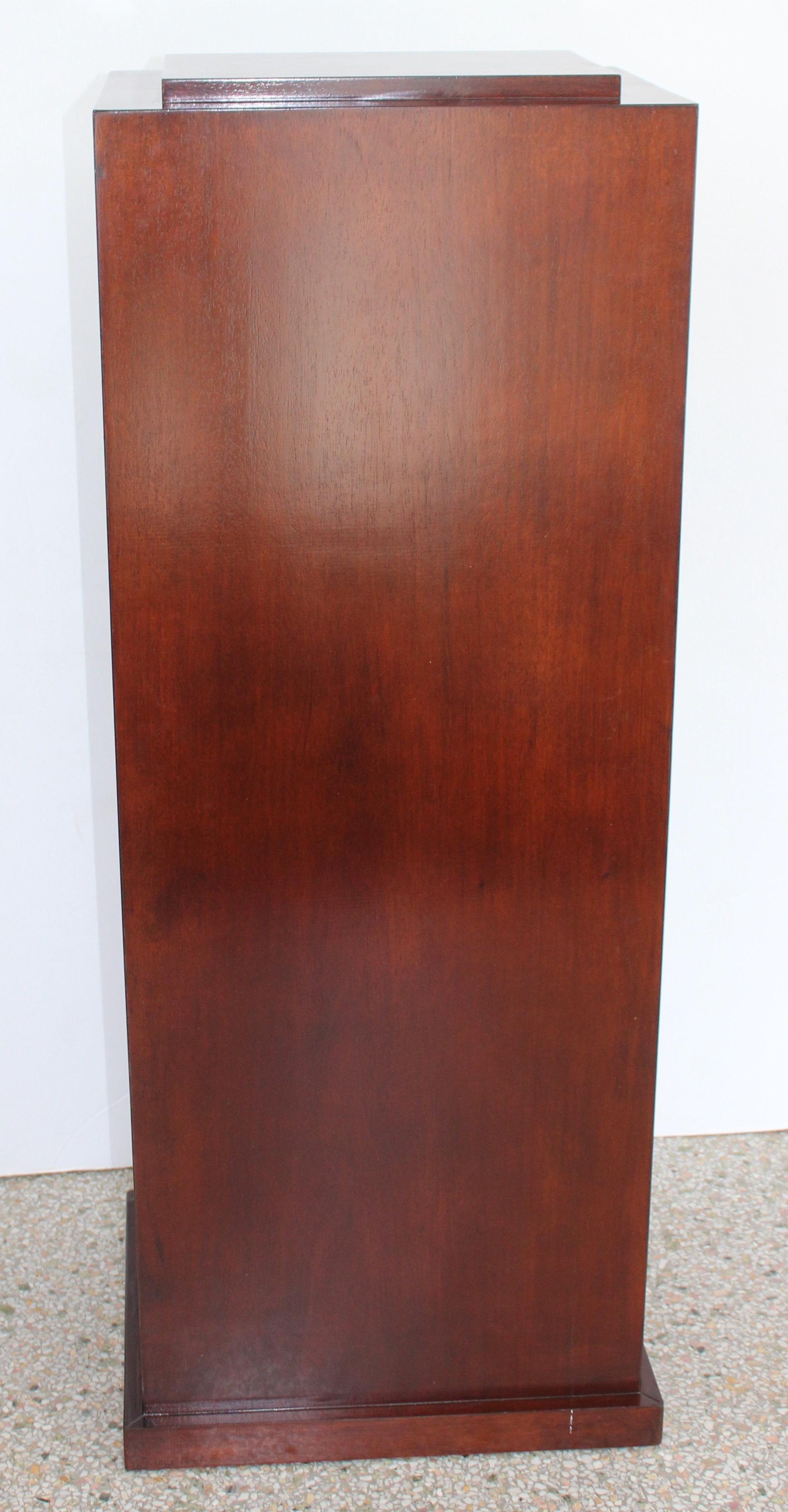 American Mahogany Wood Pedestal