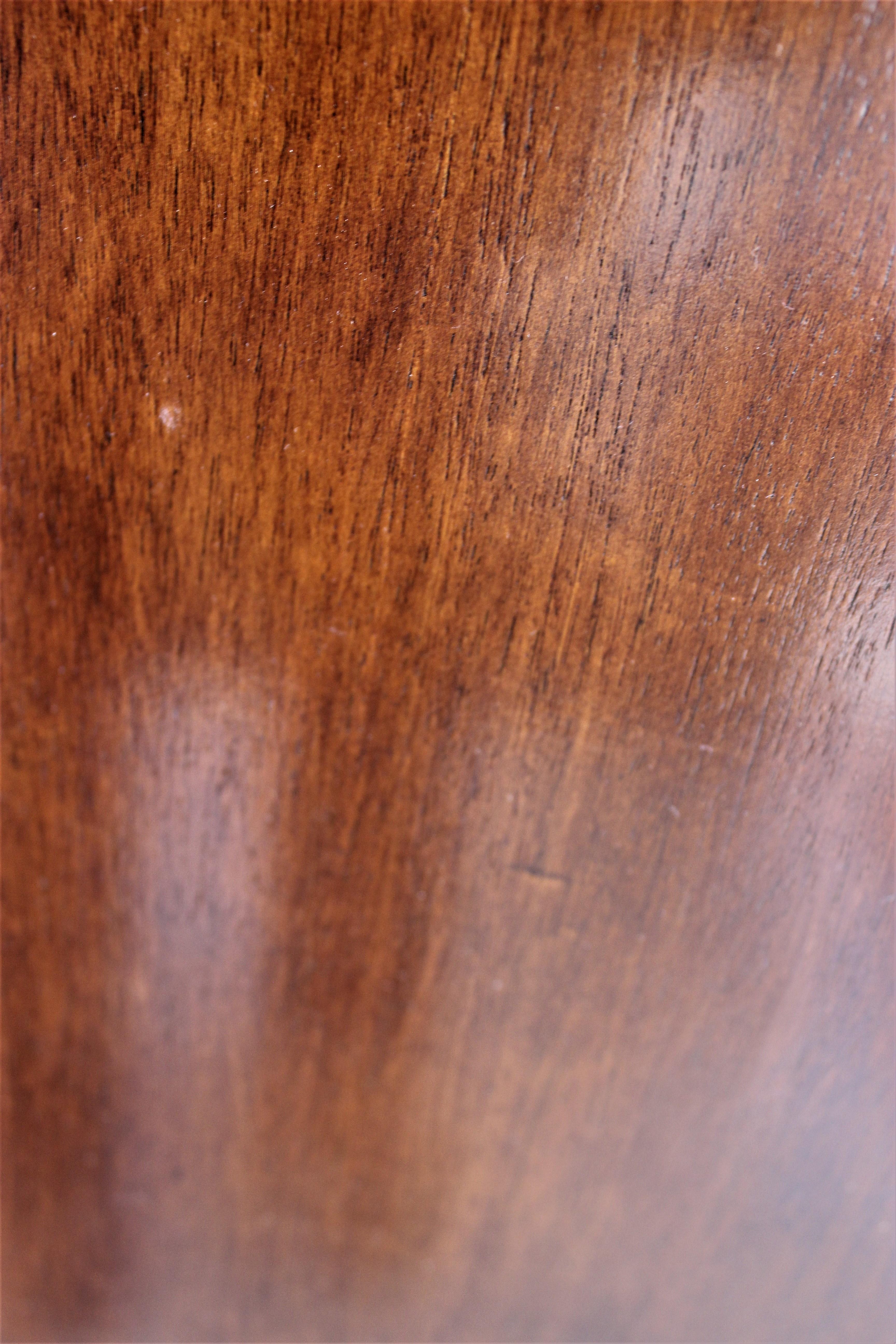 Mahogany Wood Pedestal 1