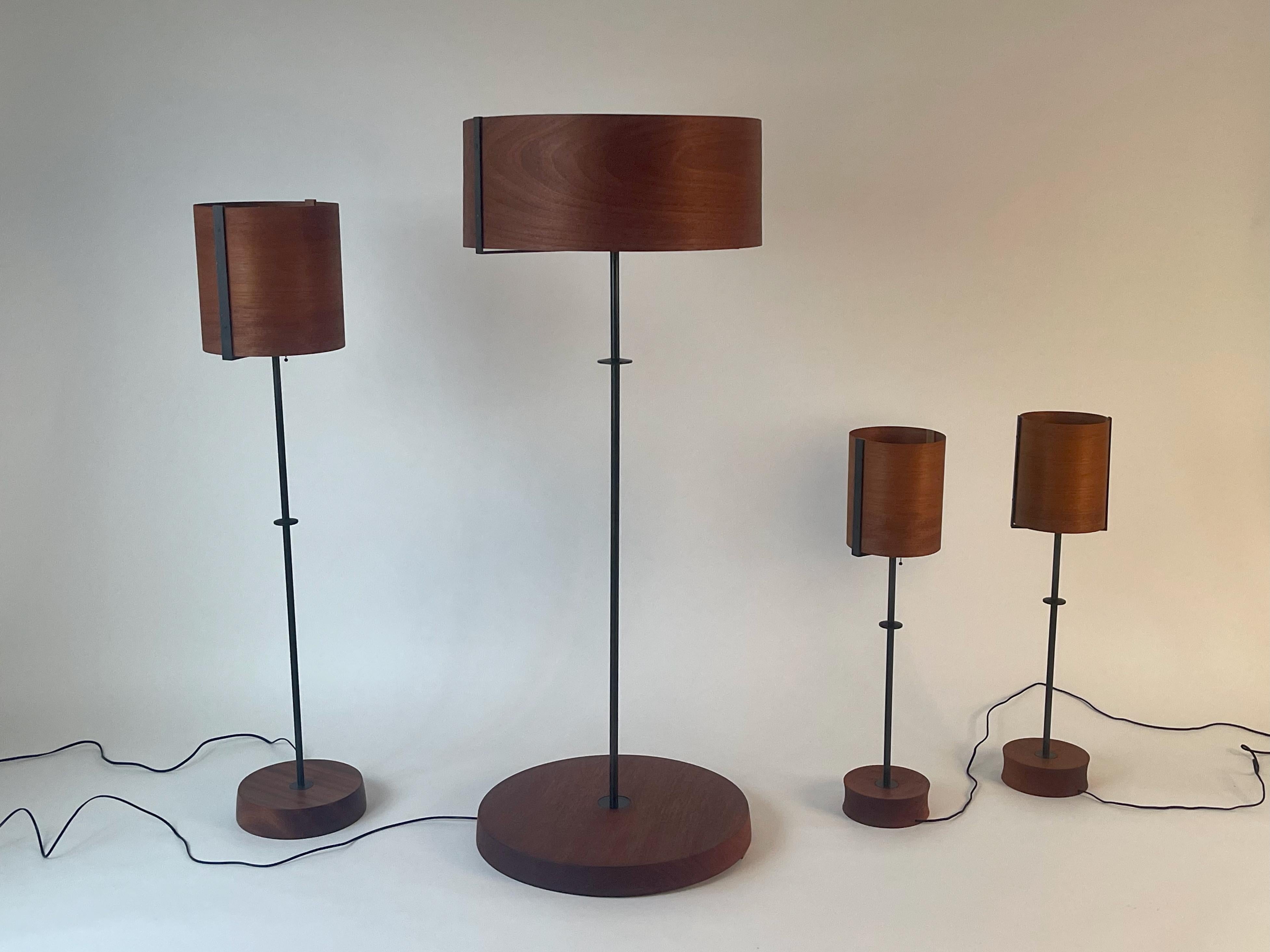 Bronze Lampadaire n°10 avec cadre en bronze noirci en vente