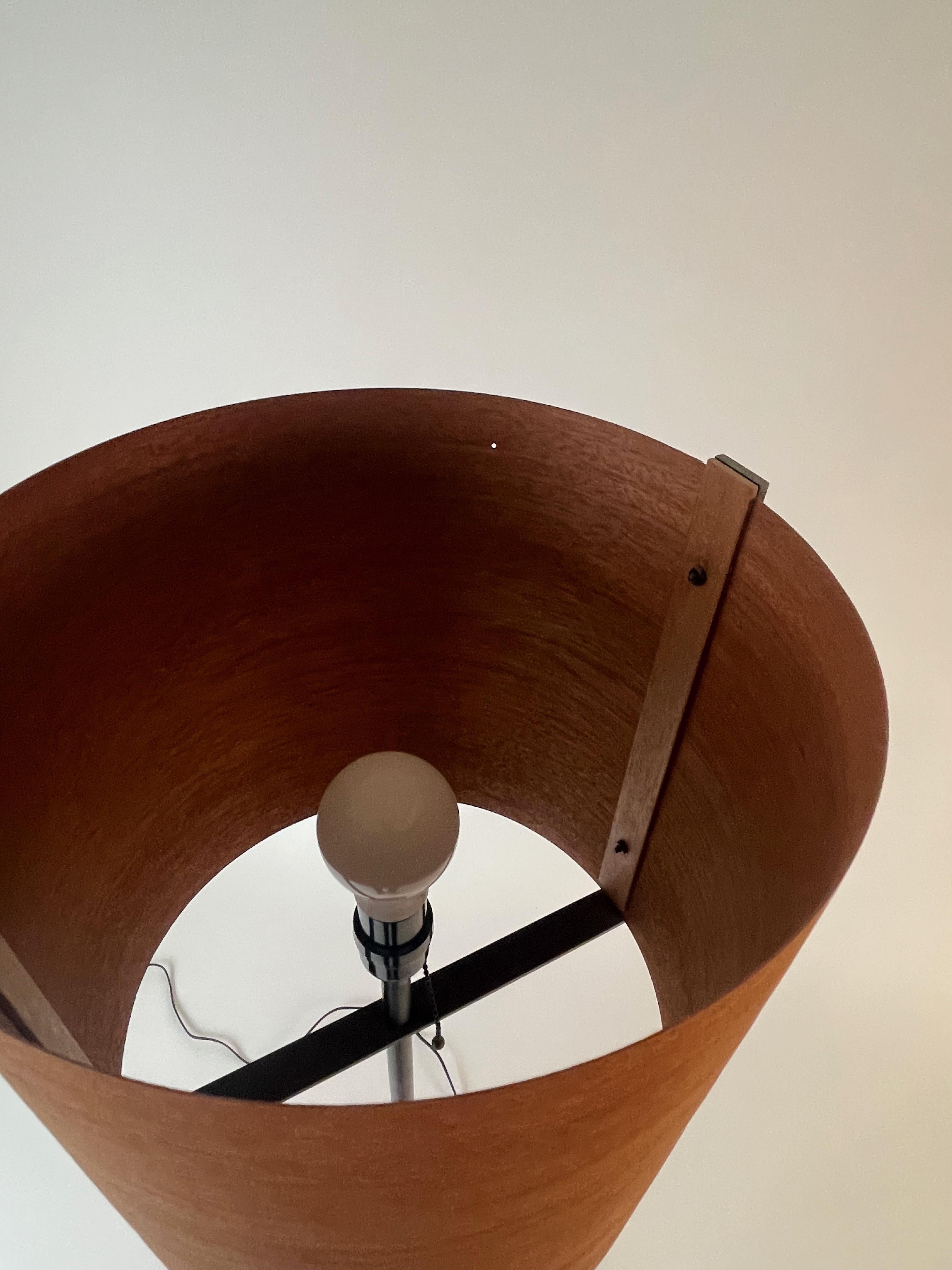 Noirci Lampadaire n°8 avec cadre en bronze noirci en vente