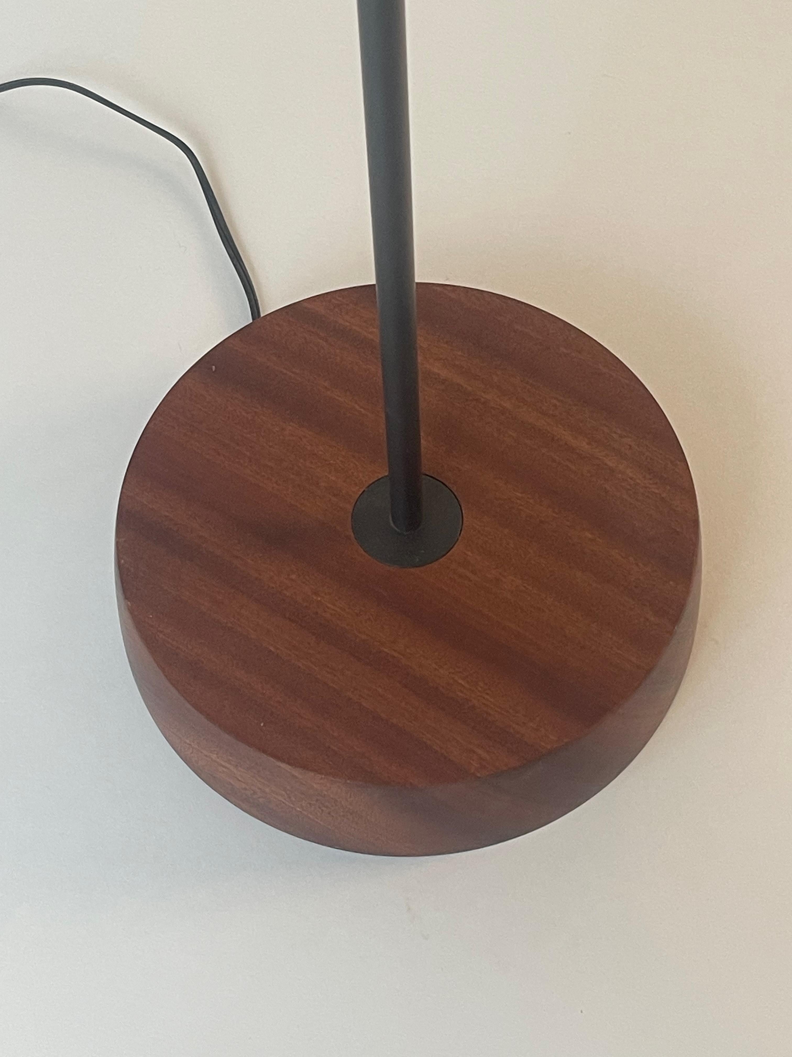 Lampadaire n°8 avec cadre en bronze noirci Neuf - En vente à Bangall, NY