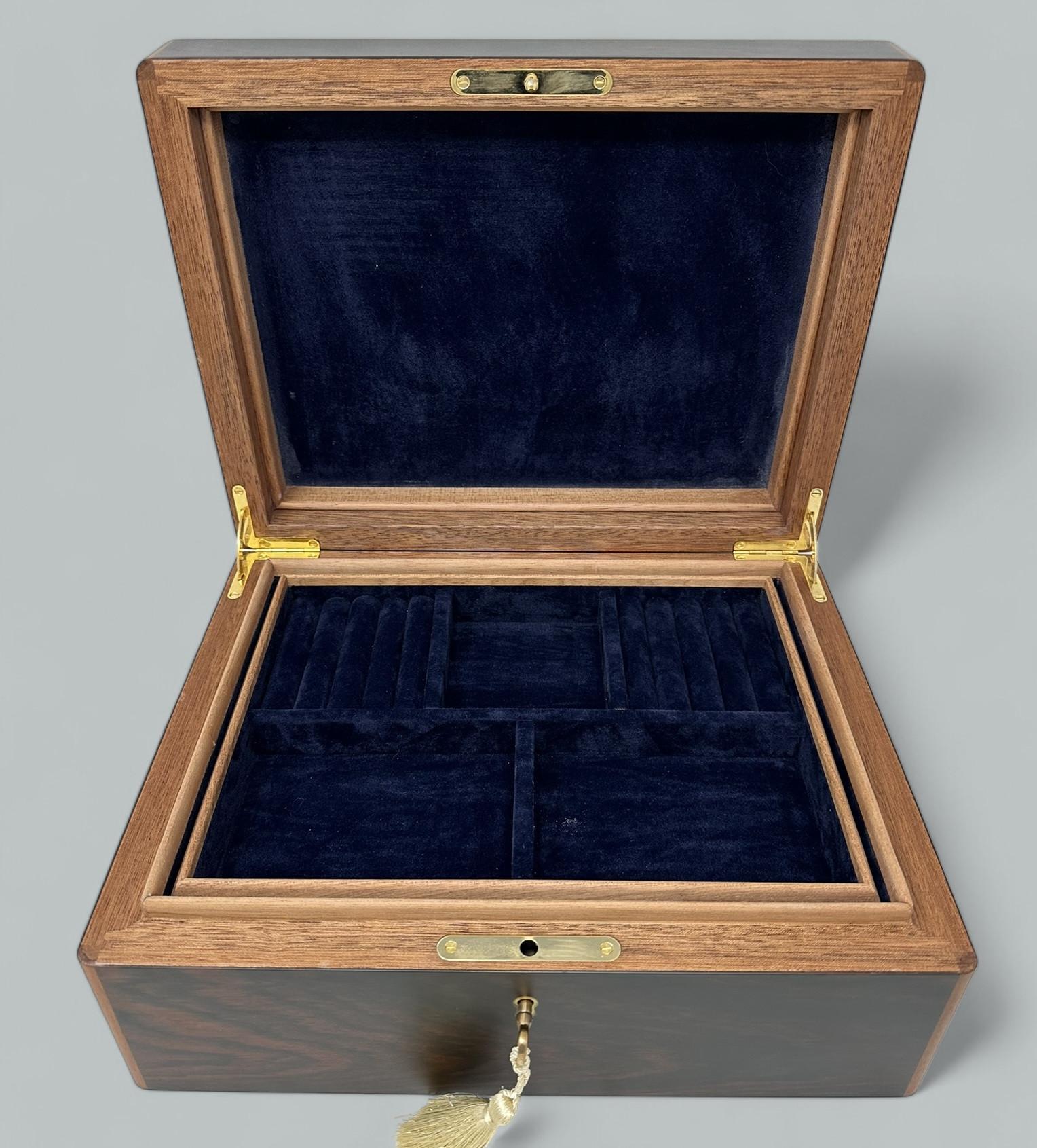 Madera de Caoba Caja Cofre Joyero Vintage Hecho a Mano Manning of Ireland Irlandés Nuevo Pulido