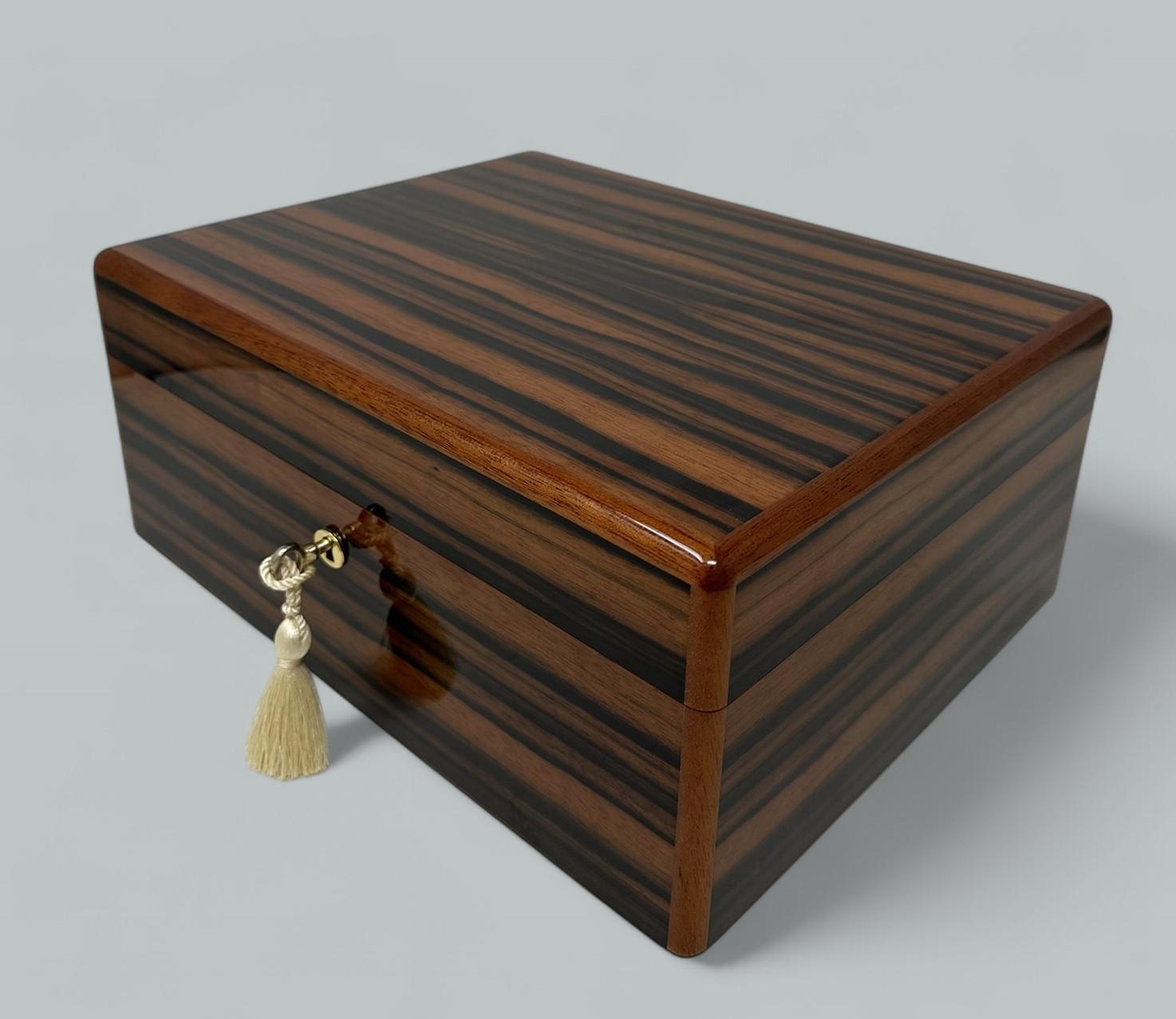 Mahogany Wood Vintage Handmade Jewelry Casket Box Manning of Ireland Irish New 1