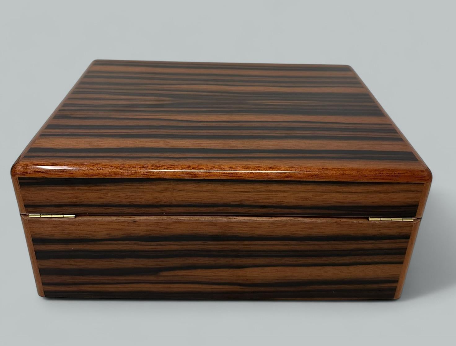 Mahogany Wood Vintage Handmade Jewelry Casket Box Manning of Ireland Irish New 2