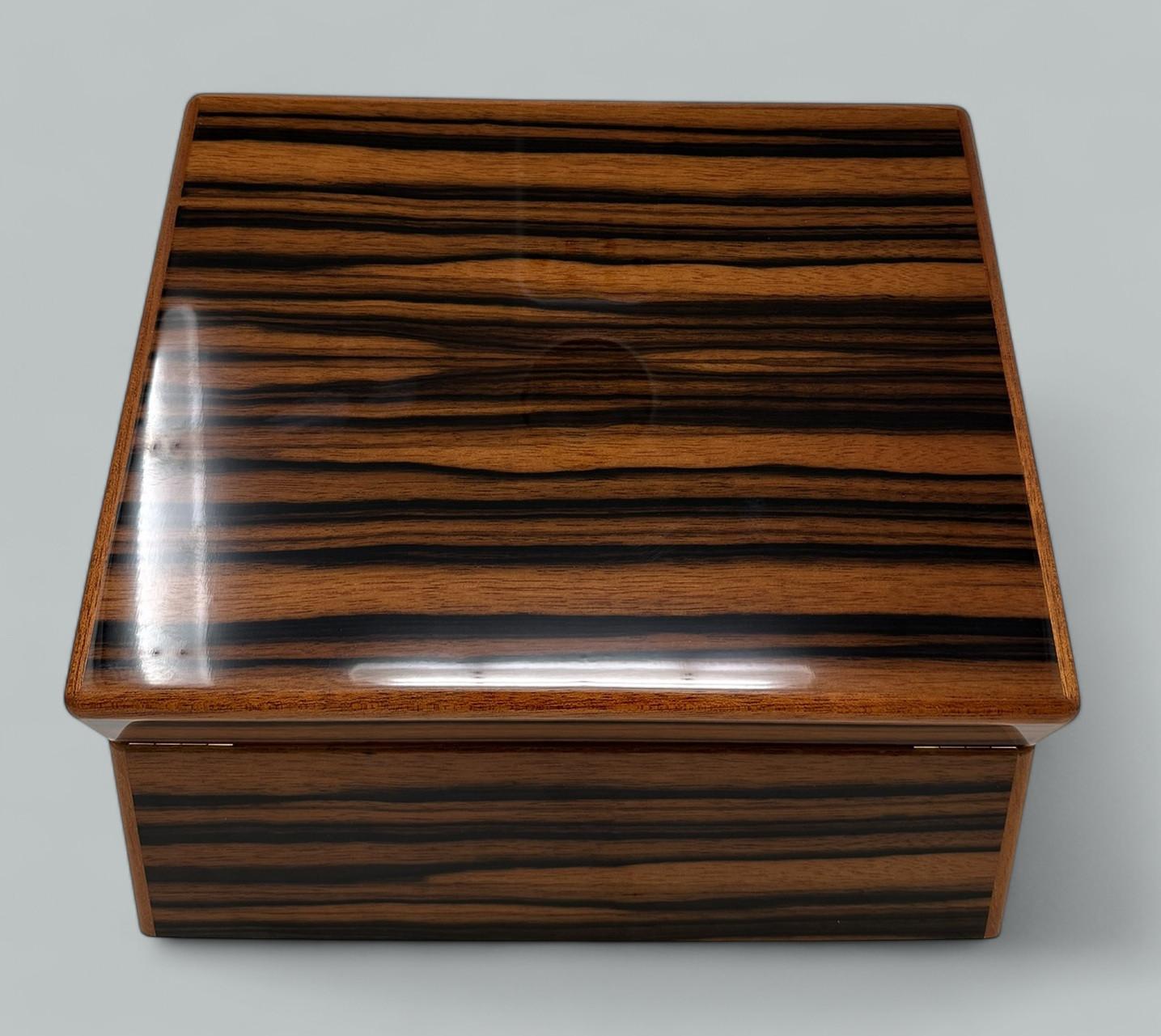 Mahogany Wood Vintage Handmade Jewelry Casket Box Manning of Ireland Irish New 3