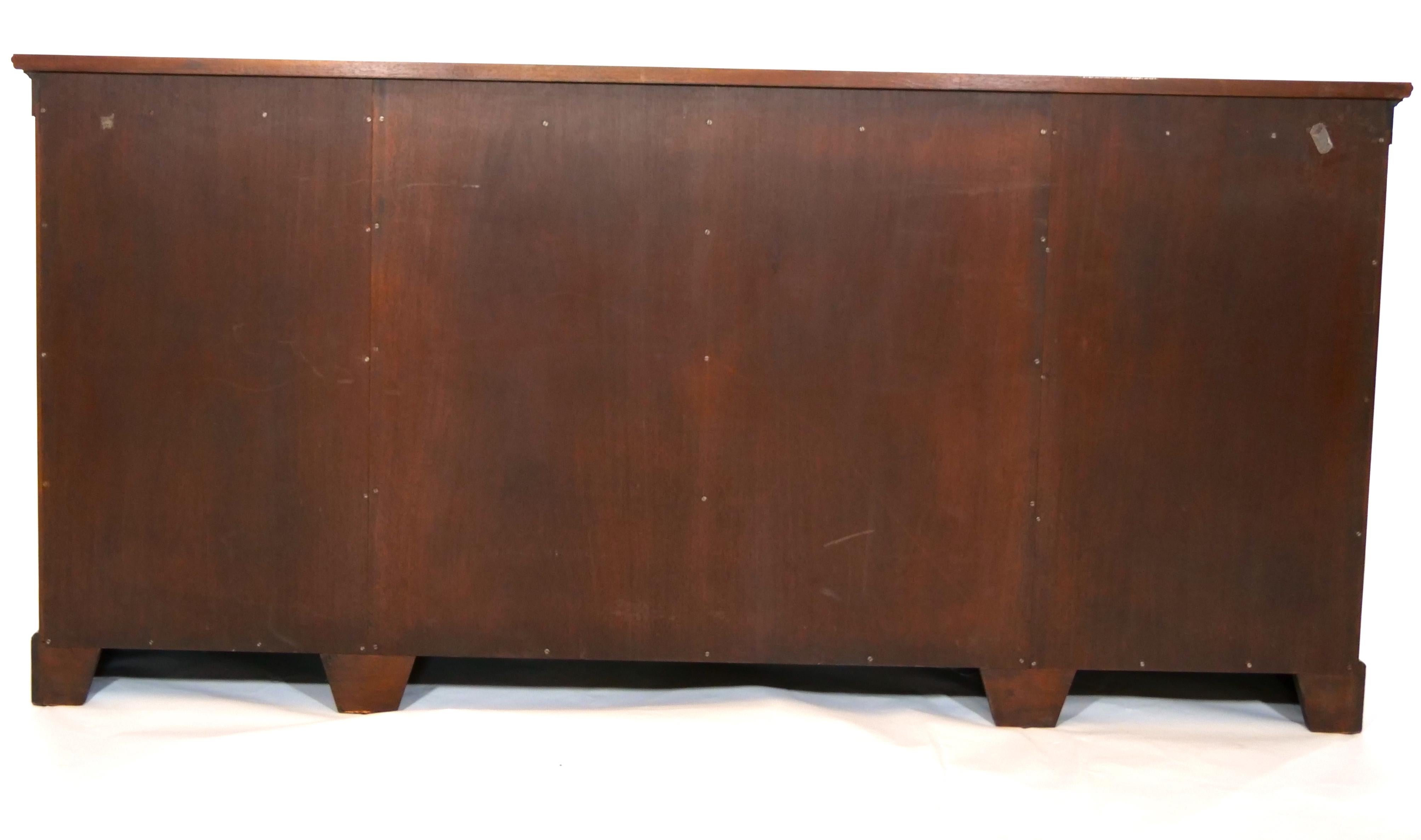 Early 20th Century Mahogany Wood William IV Sideboard / Credenza For Sale