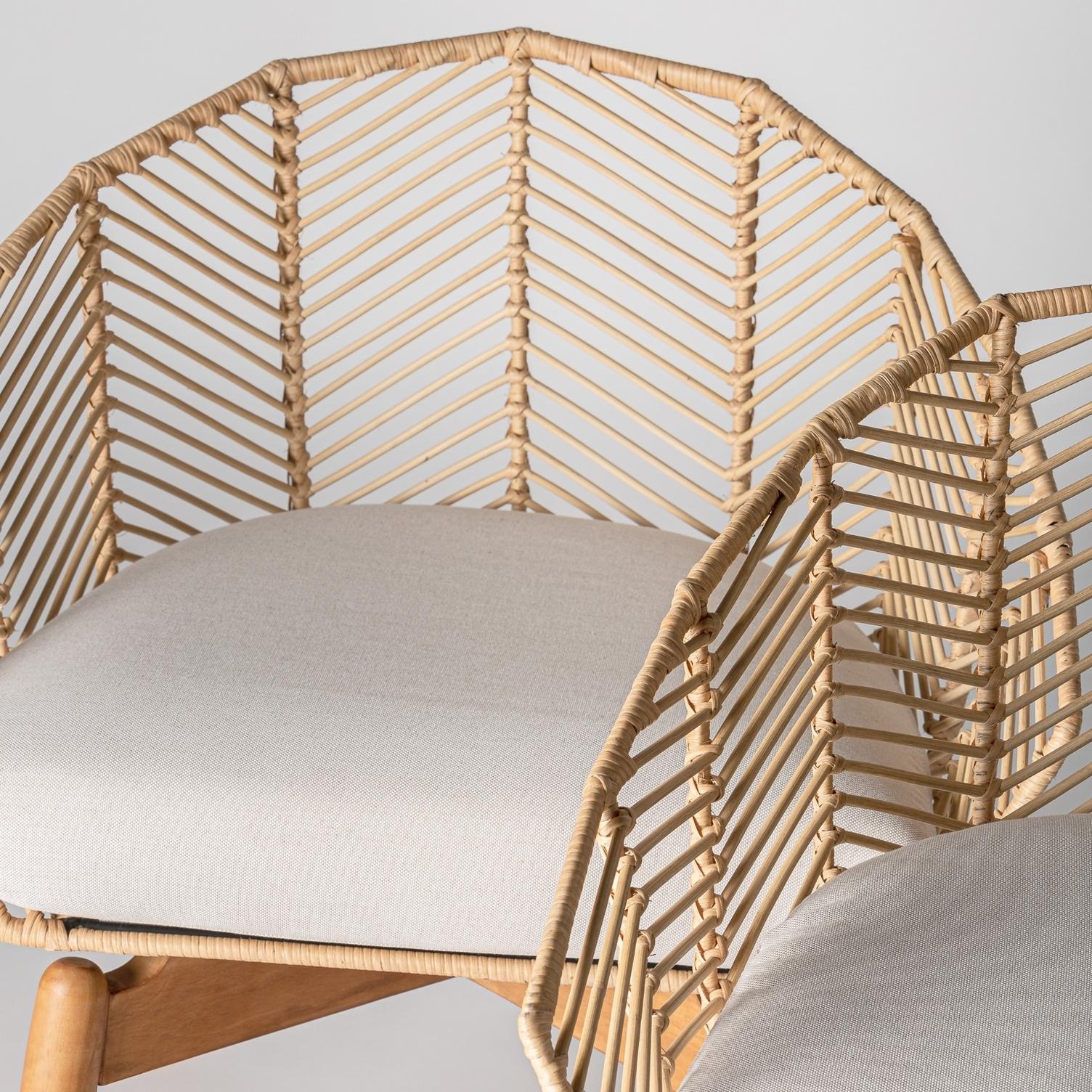 Rotin Chaise en bois d'acajou et osier de rotin en vente