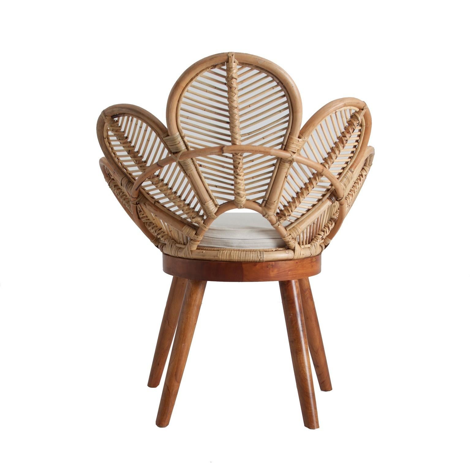 rattan chair flower
