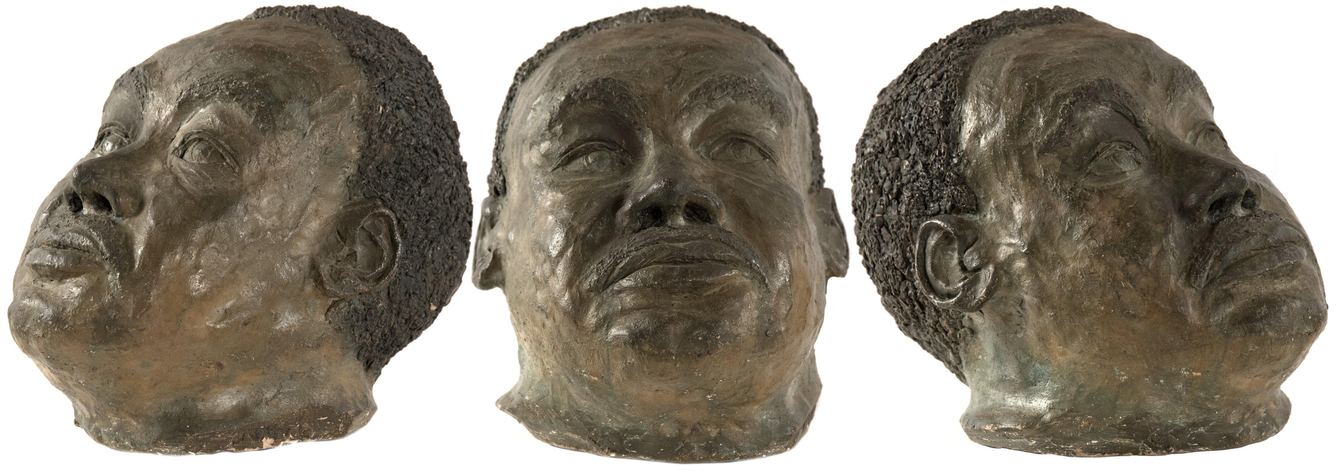 A Bust of the Boxer Joe Louis by Mahonri Young For Sale 1