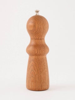 Maid Pepper Mill in Oak