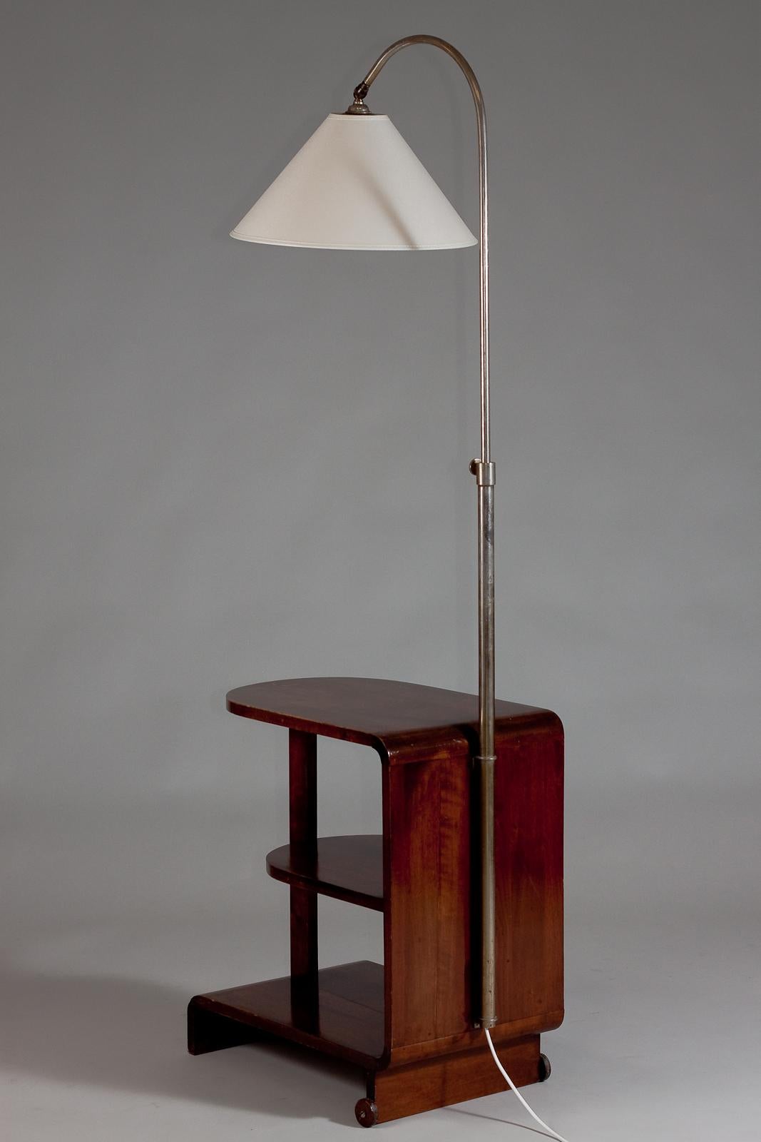 Scandinavian Modern Maija Heikinheimo, 1930's side table with a lamp