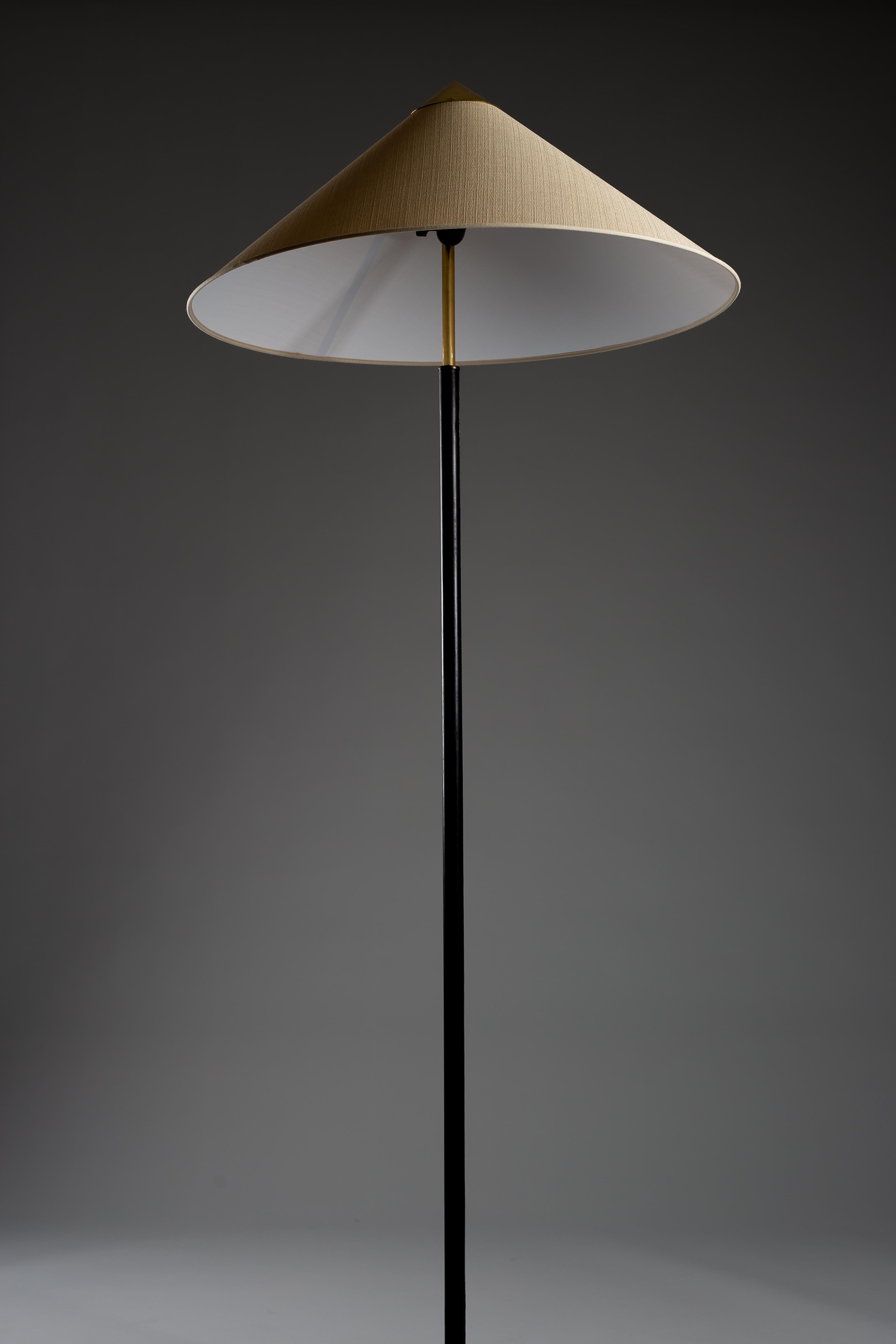Maija Heikinheimo, 803 B floor lamp, Valaistustyö for Artek, 1950s In Good Condition For Sale In Turku, Varsinais-Suomi