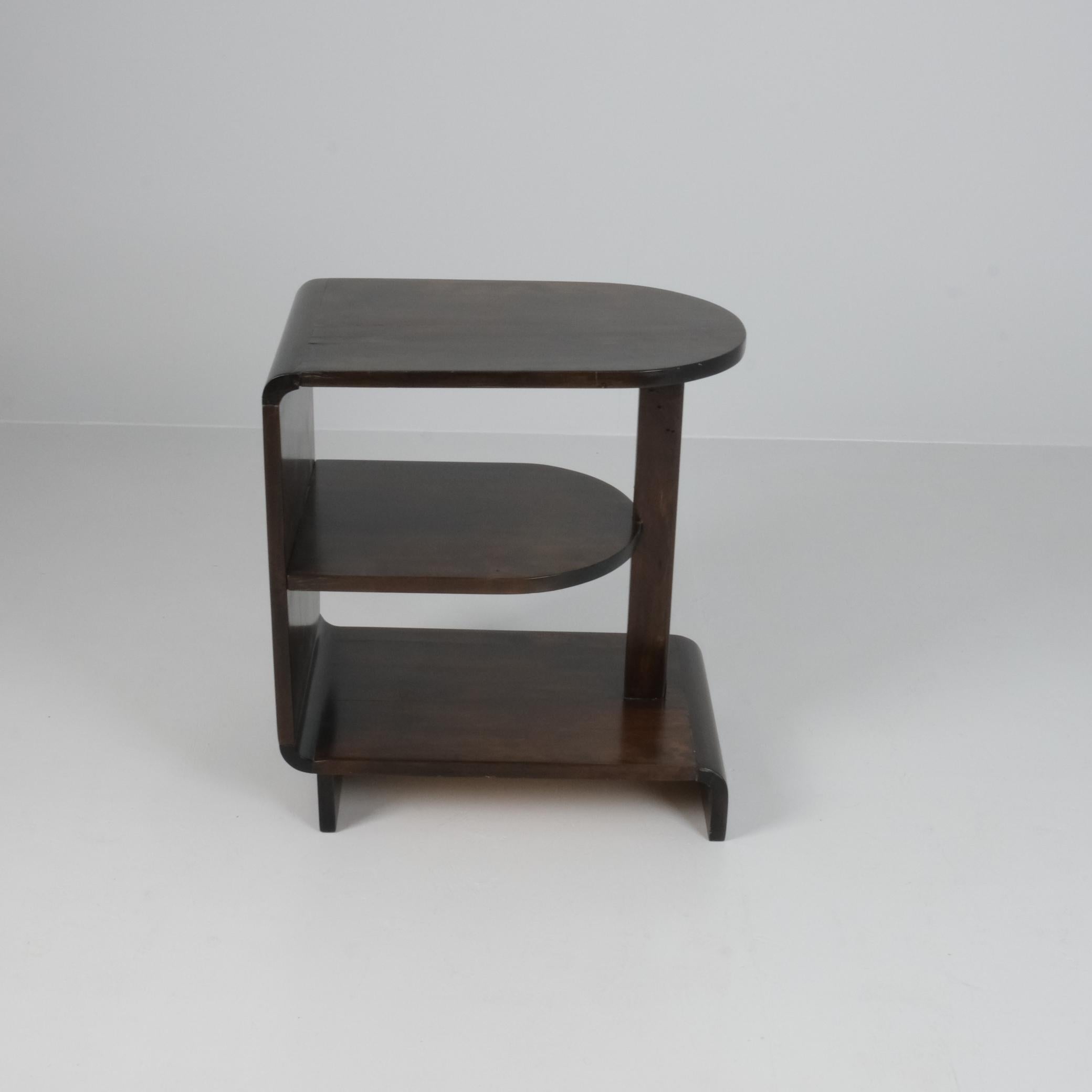 Milieu du XXe siècle Maija Heikinheimo Table d'appoint Art Déco Model No 604 en bouleau foncé, Asko 1930s en vente