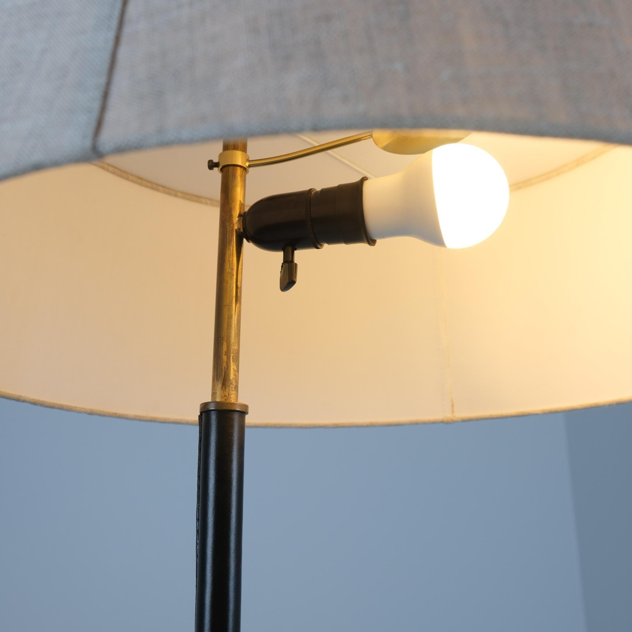Lampada da terra Maija Heikinheimo MH801 in lino e pelle, Valaistustyö, Artek 1950s in vendita 3