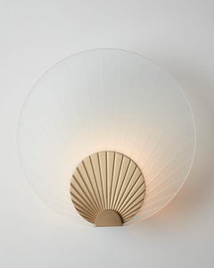 Handmade Fan-Shaped Clear Glass Brushed Brass Wall Mounted Lamp Maiko, Carla Baz