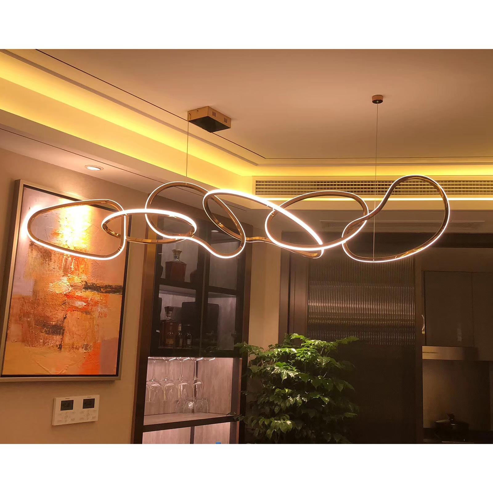 Moderne Lampe à suspension horizontale Maillon LED 6 en vente