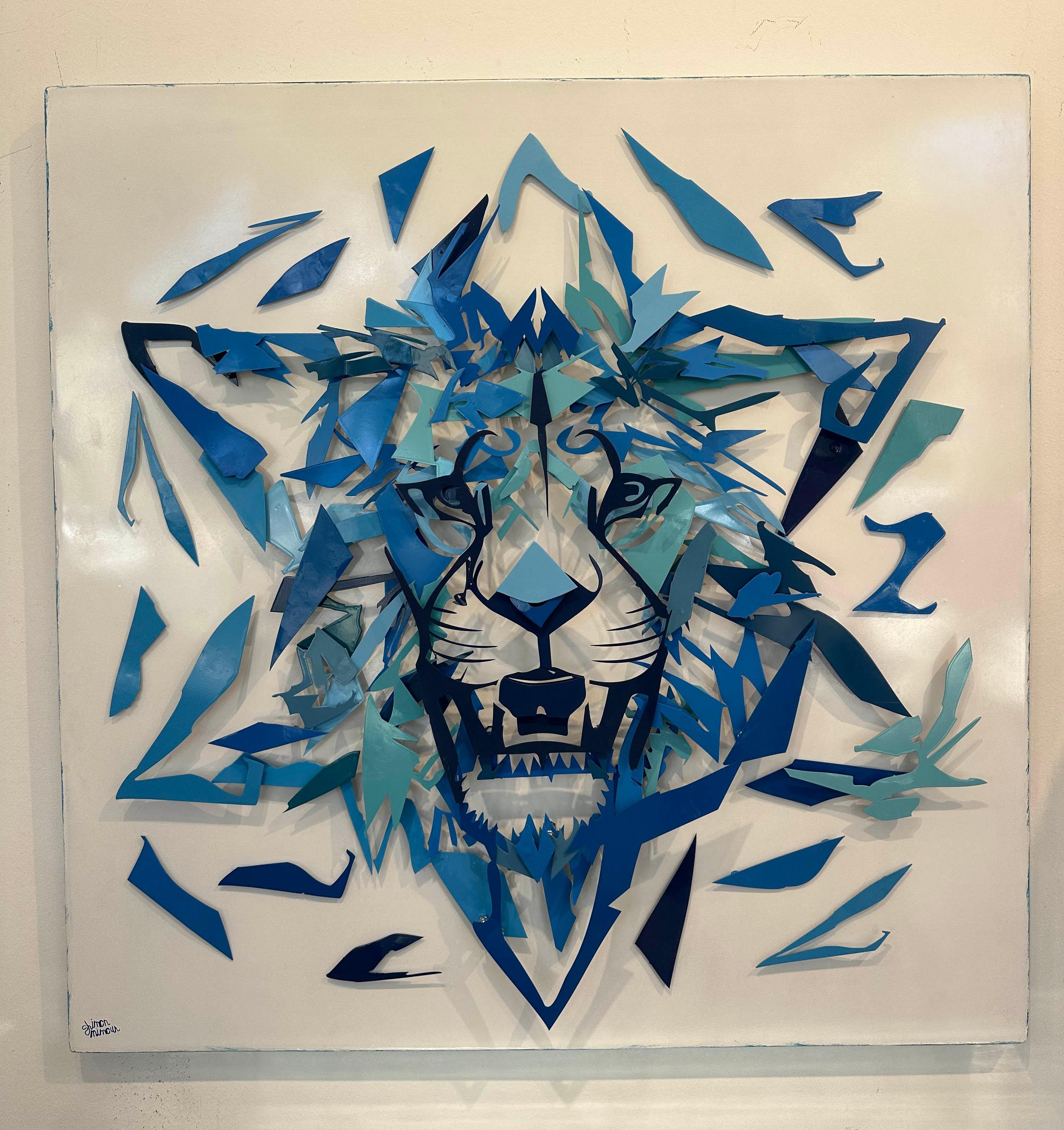 Leone di Sion, scultura da parete 3D in metallo stratificato bianco e blu dipinta a mano - Mixed Media Art Astrattismo geometrico di Maimon Shimon