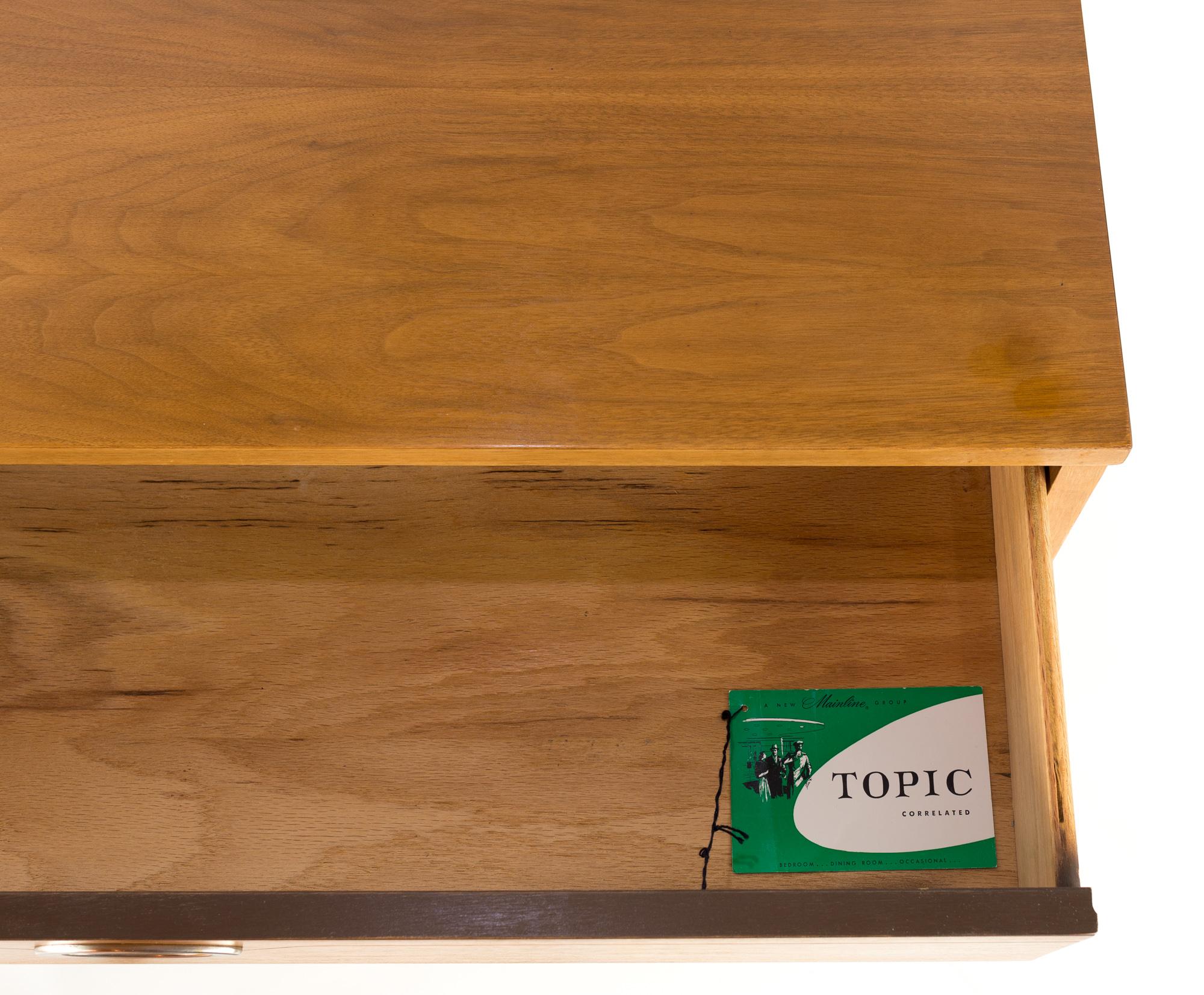 Mainline by Hooker 3 Drawer Dresser Chest of Drawers Nightstand 2