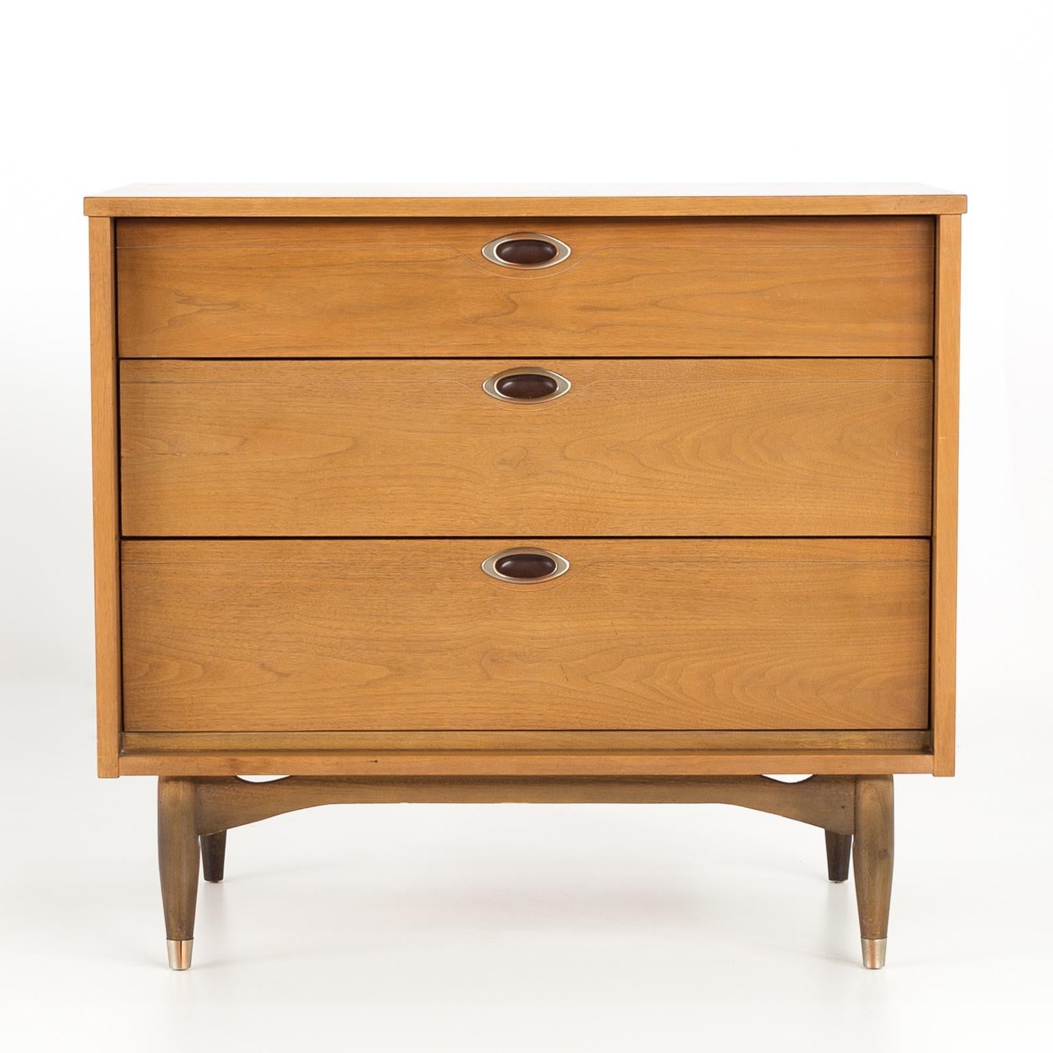 Mainline by Hooker 3 drawer dresser chest of drawers nightstand

This chest measures: 34 wide x 19 deep x 30.75 inches high

All pieces of furniture can be had in what we call restored vintage condition. That means the piece is restored upon