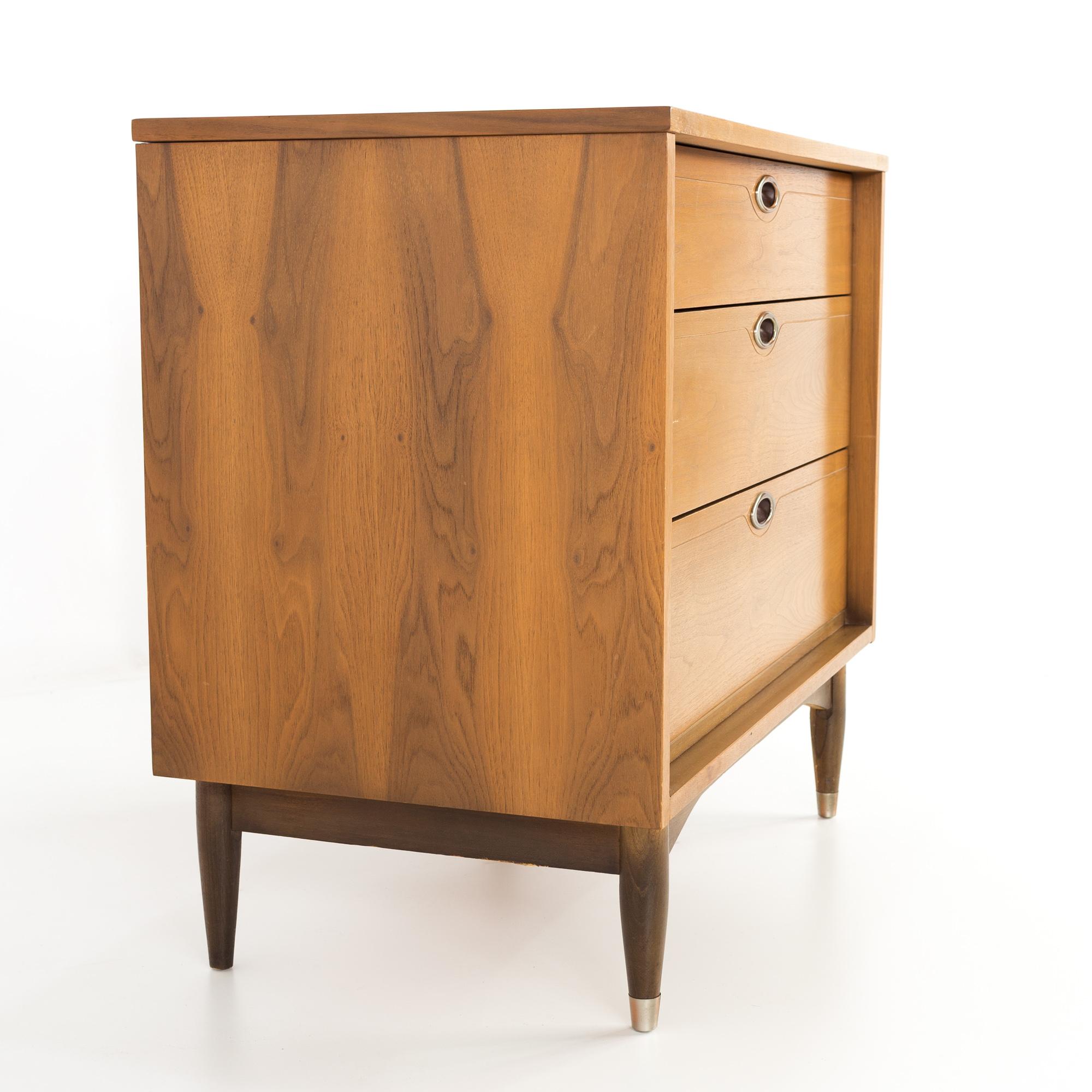 Mid-Century Modern Mainline by Hooker 3 Drawer Dresser Chest of Drawers Nightstand