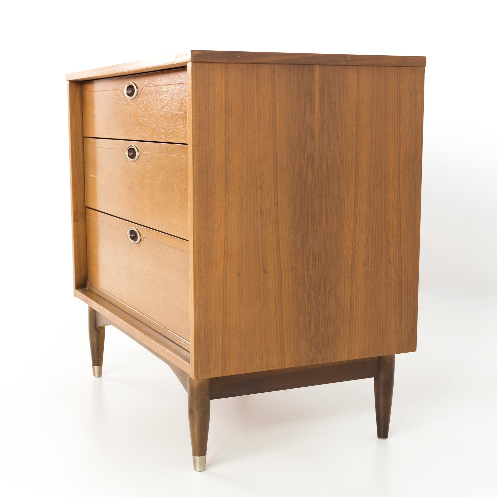 American Mainline by Hooker 3 Drawer Dresser Chest of Drawers Nightstand