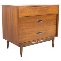 Mainline by Hooker Mid-Century 3 Drawer Dresser