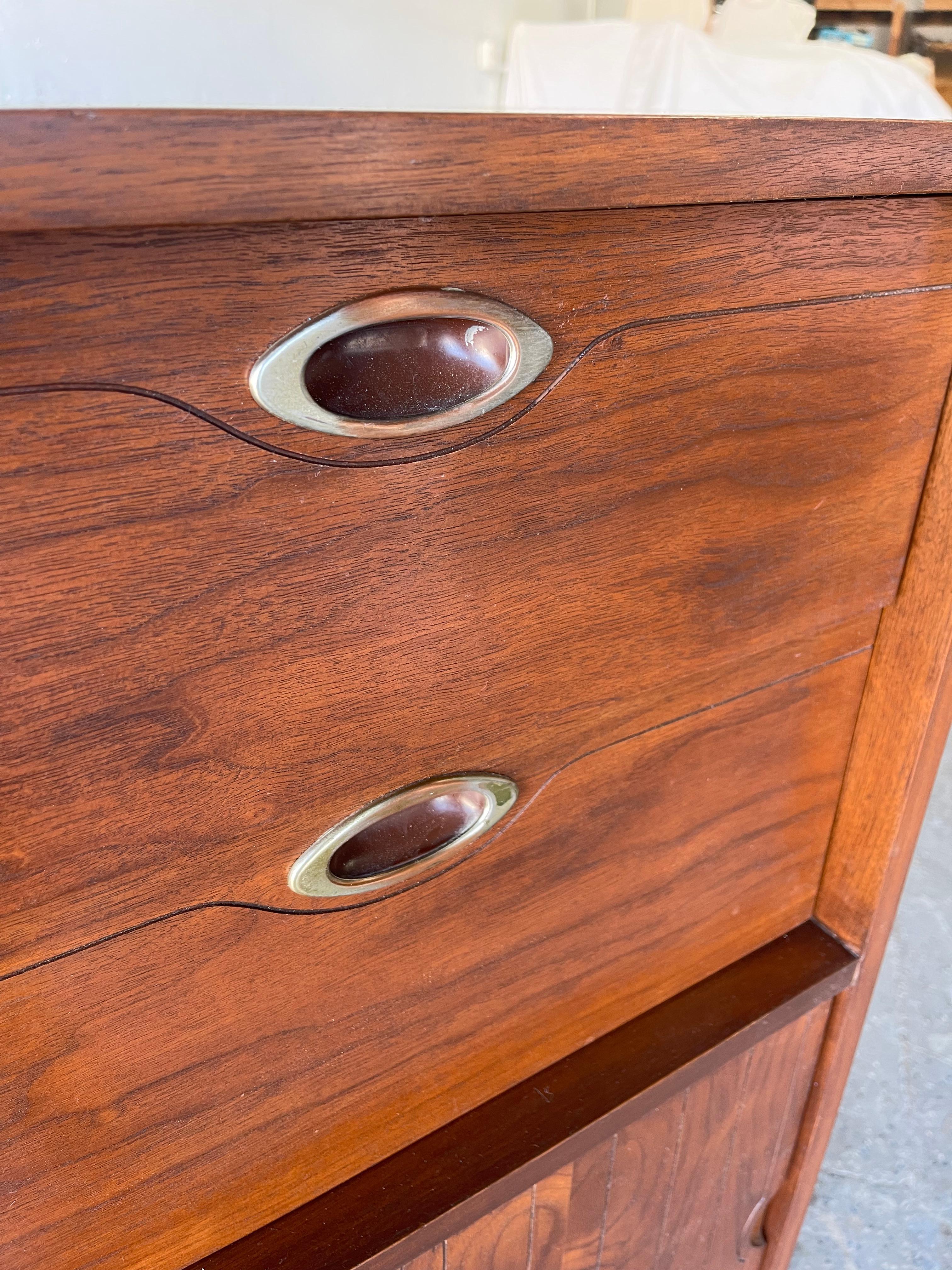Mainline by Hooker Mid Century Walnut and Cane 8 Drawer Highboy Dresser In Good Condition In Las Vegas, NV