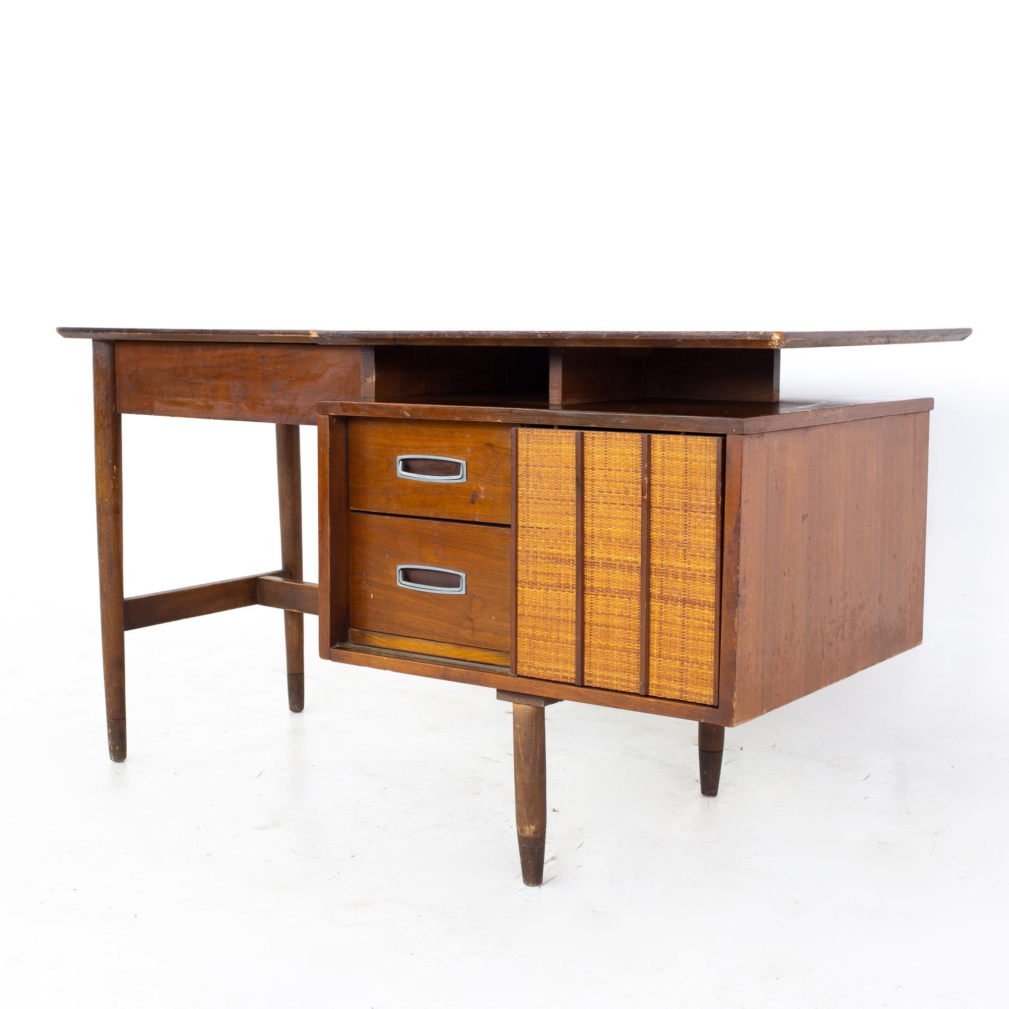 hooker floating desk