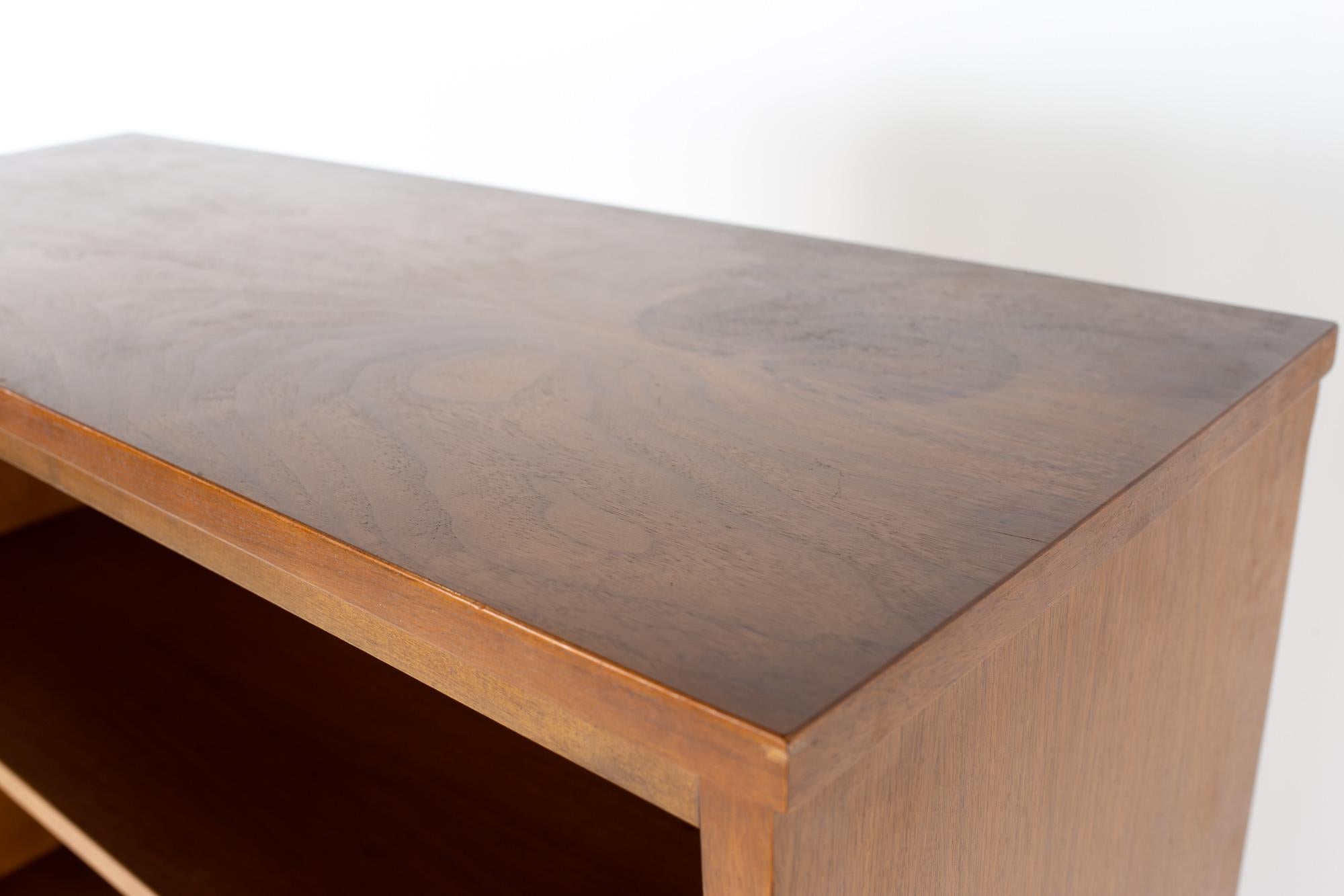 Mainline by Hooker Mid Century Walnut Buffet and Hutch 3