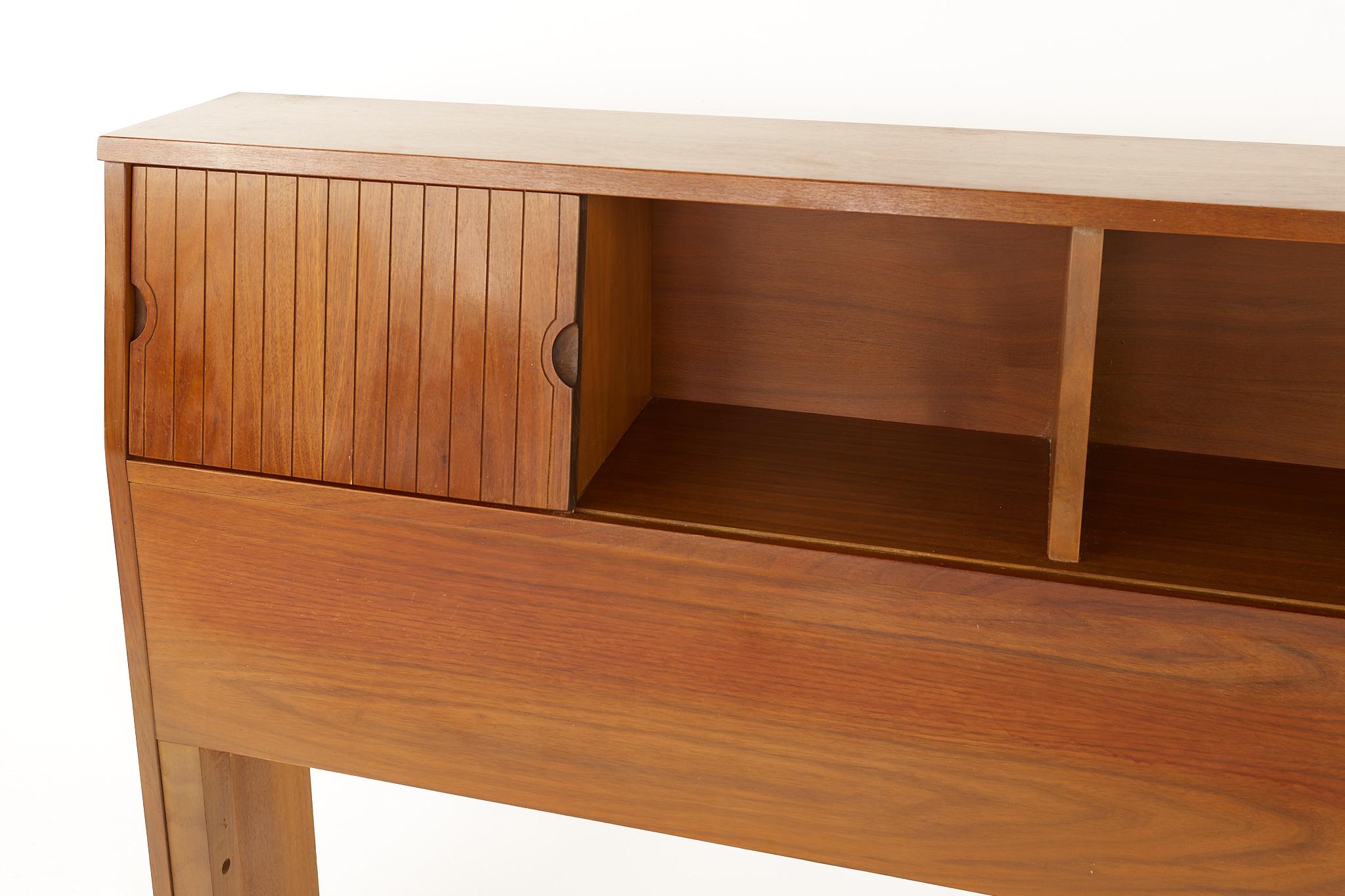 Mainline by Hooker Mid Century Walnut Full Storage Headboard In Good Condition In Countryside, IL