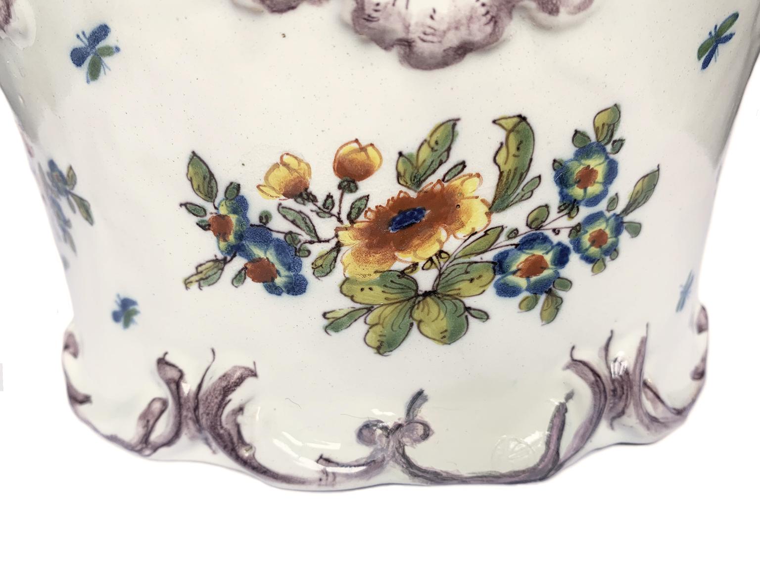 Maiolica flower pot 