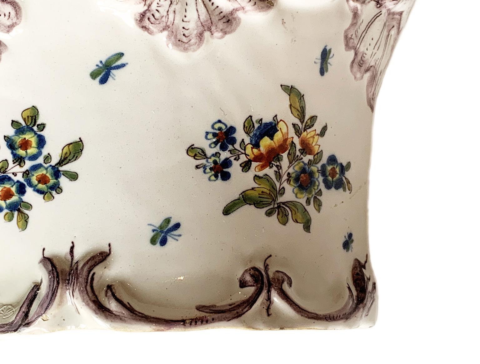 Maiolica flower pot 