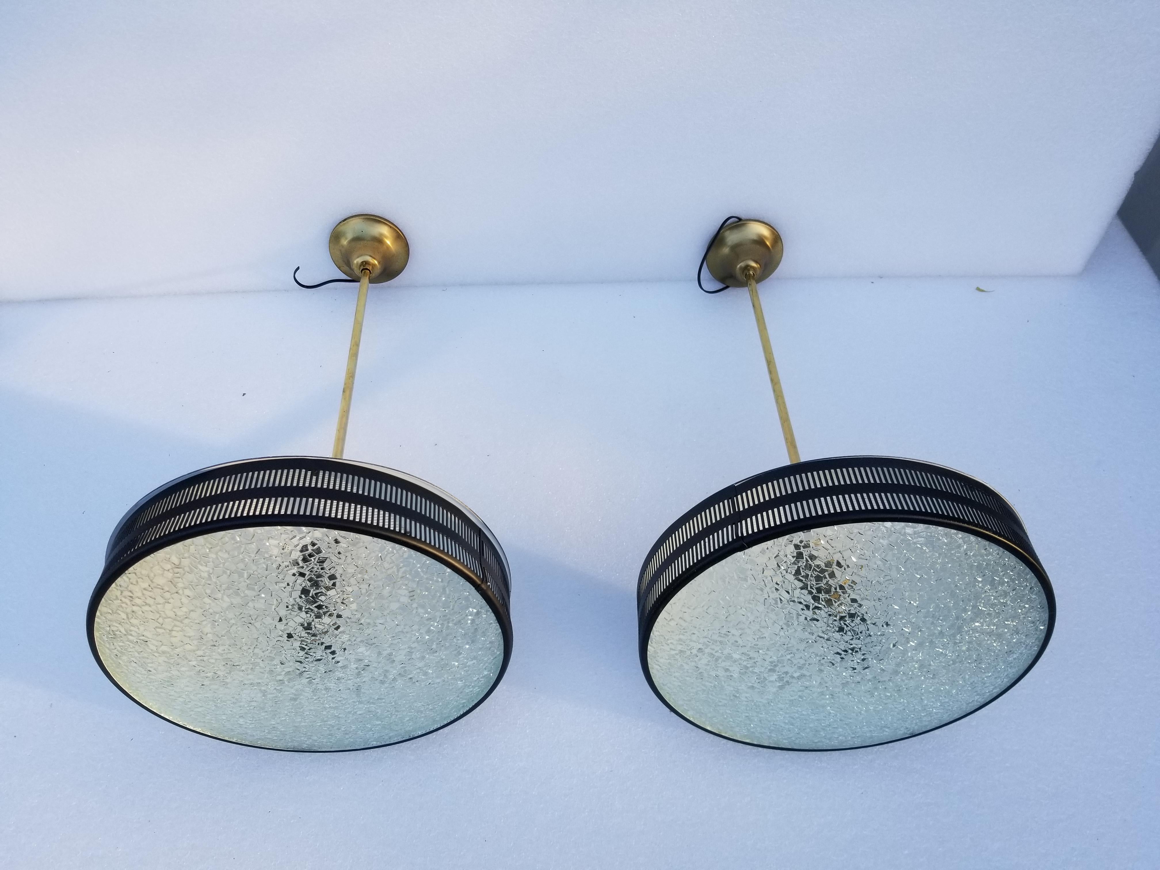 Milieu du XXe siècle Maison Arlus Plafonnier:: Paire Disponible en vente