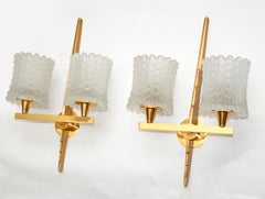 Maison Arlus Paar doppelte Wandleuchten aus Messing und strukturiertem Glas Art Deco