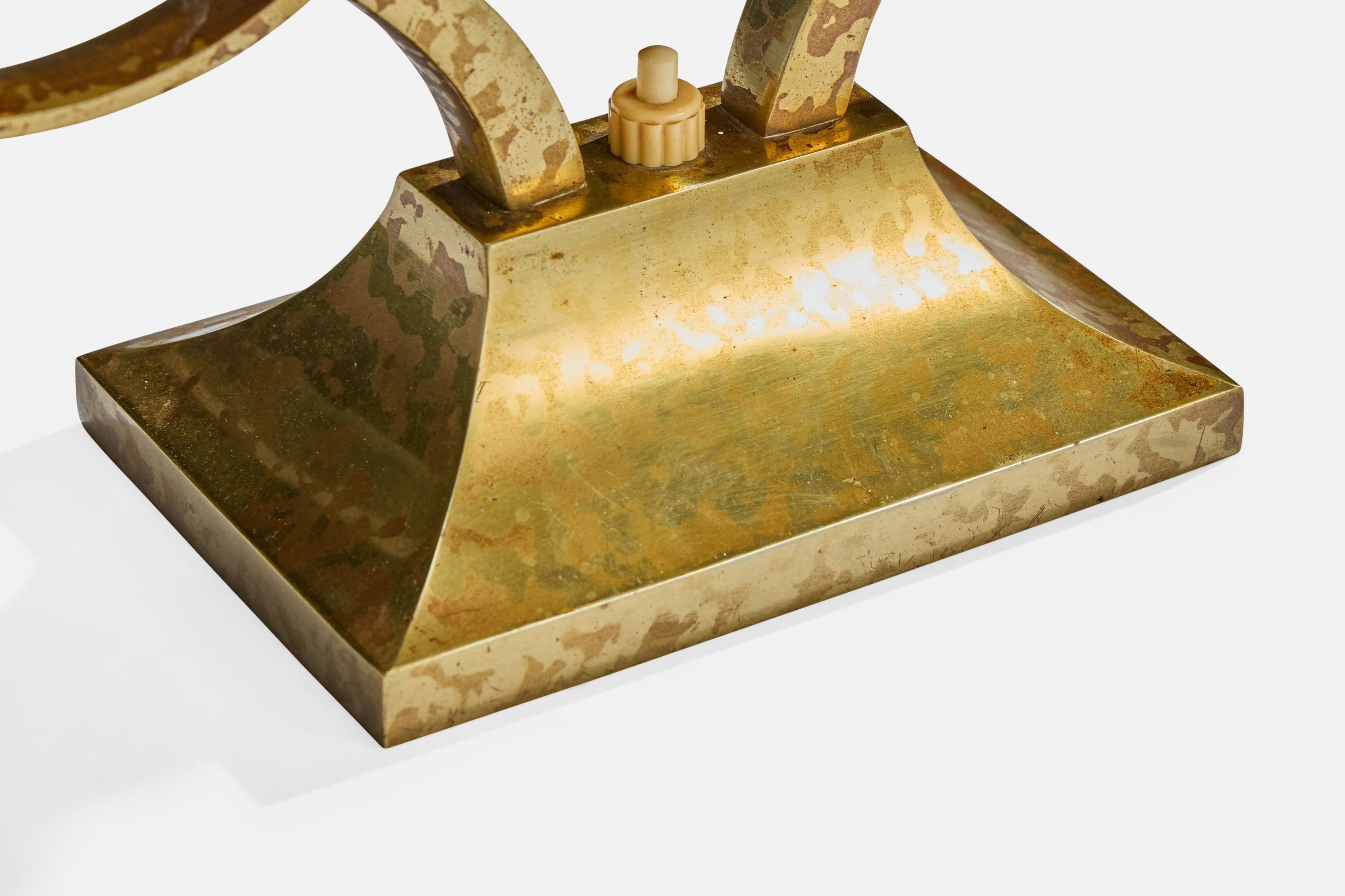 Maison Arlus, lampes de table, laiton, verre, tissu, France, années 1950 en vente 4