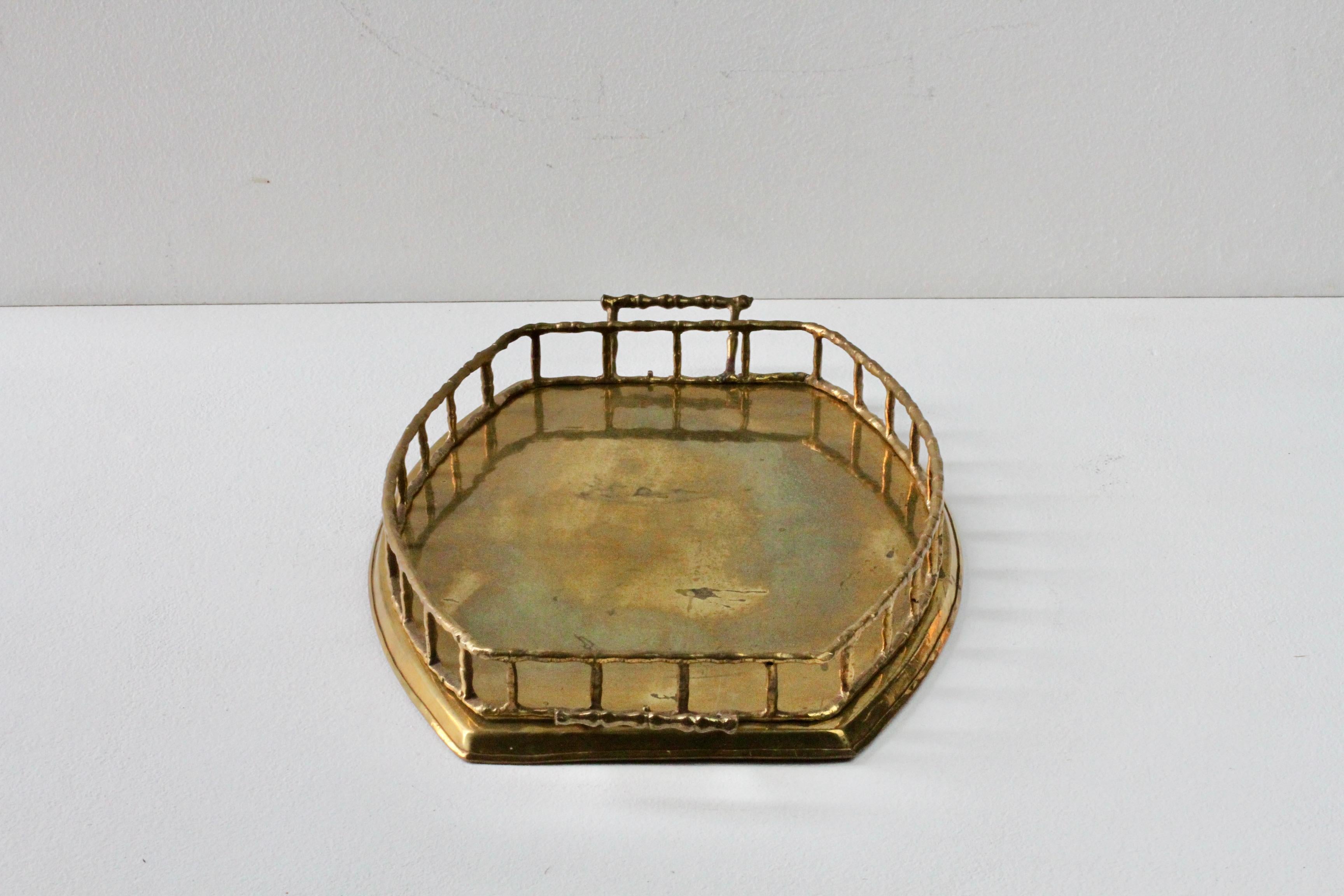 Maison Baguès Attr. Cast Brass Faux Bamboo Handled Serving Drinks Tray 1950s In Distressed Condition In Landau an der Isar, Bayern