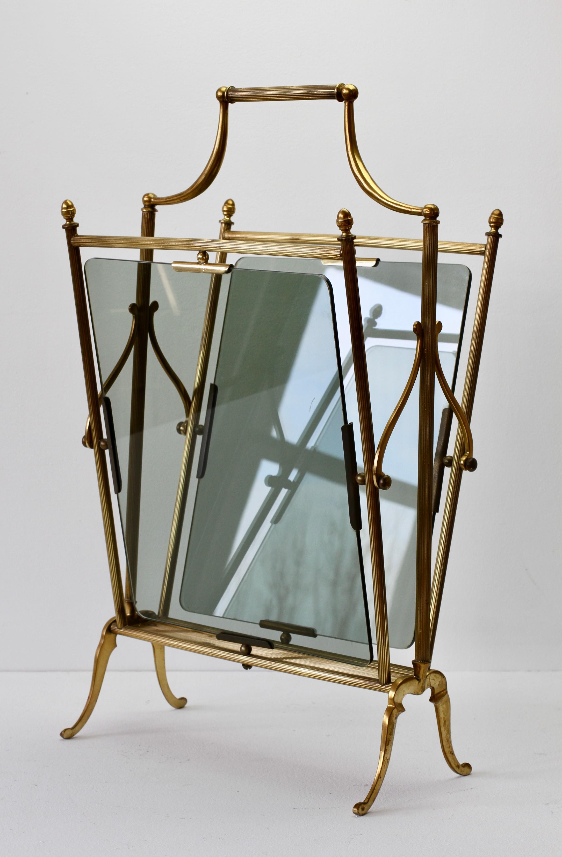 Maison Baguès ‘Attributed' Brass & Toned Glass Magazine Rack / Newspaper Stand For Sale 3