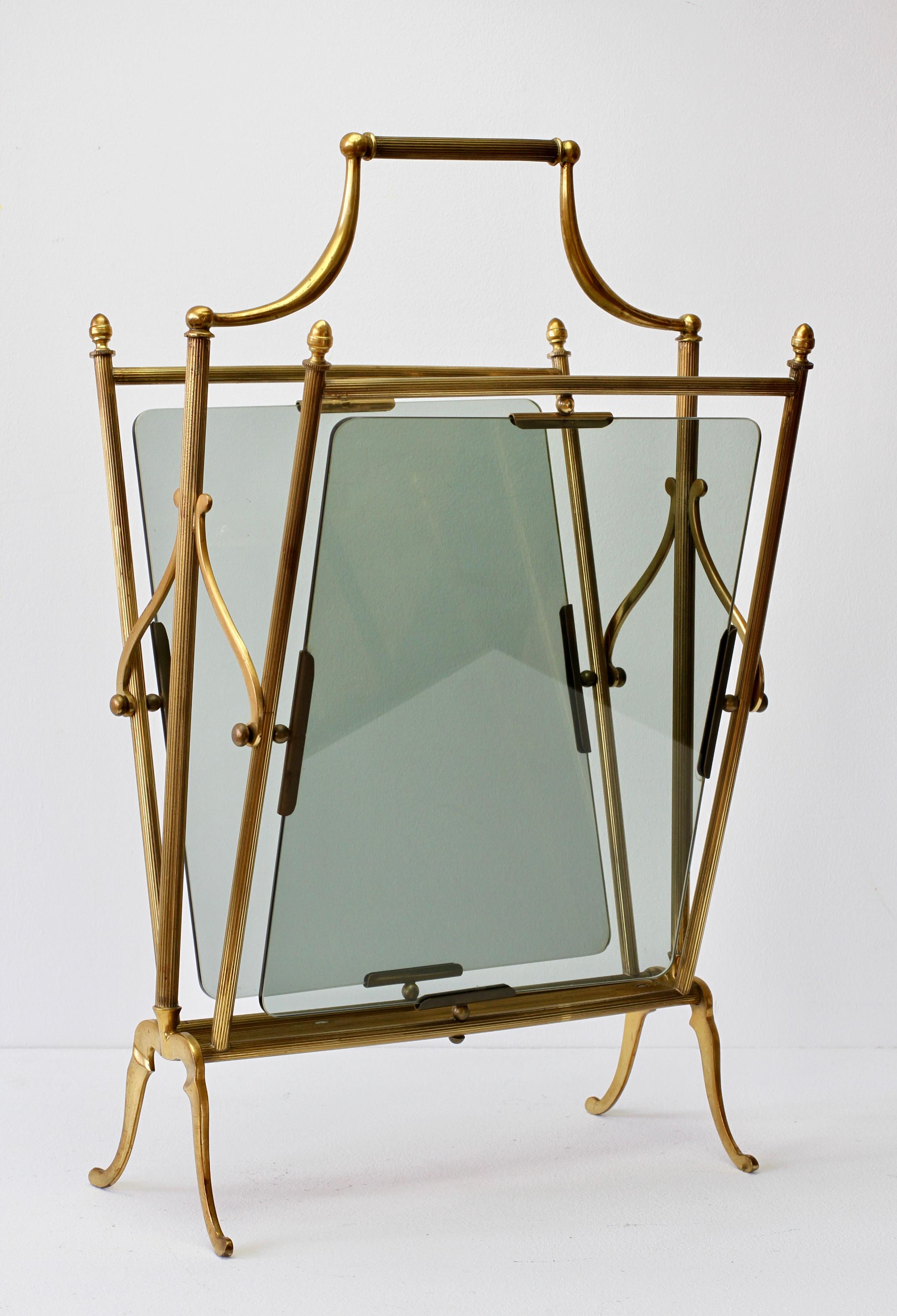 Maison Baguès ‘Attributed' Brass & Toned Glass Magazine Rack / Newspaper Stand For Sale 6