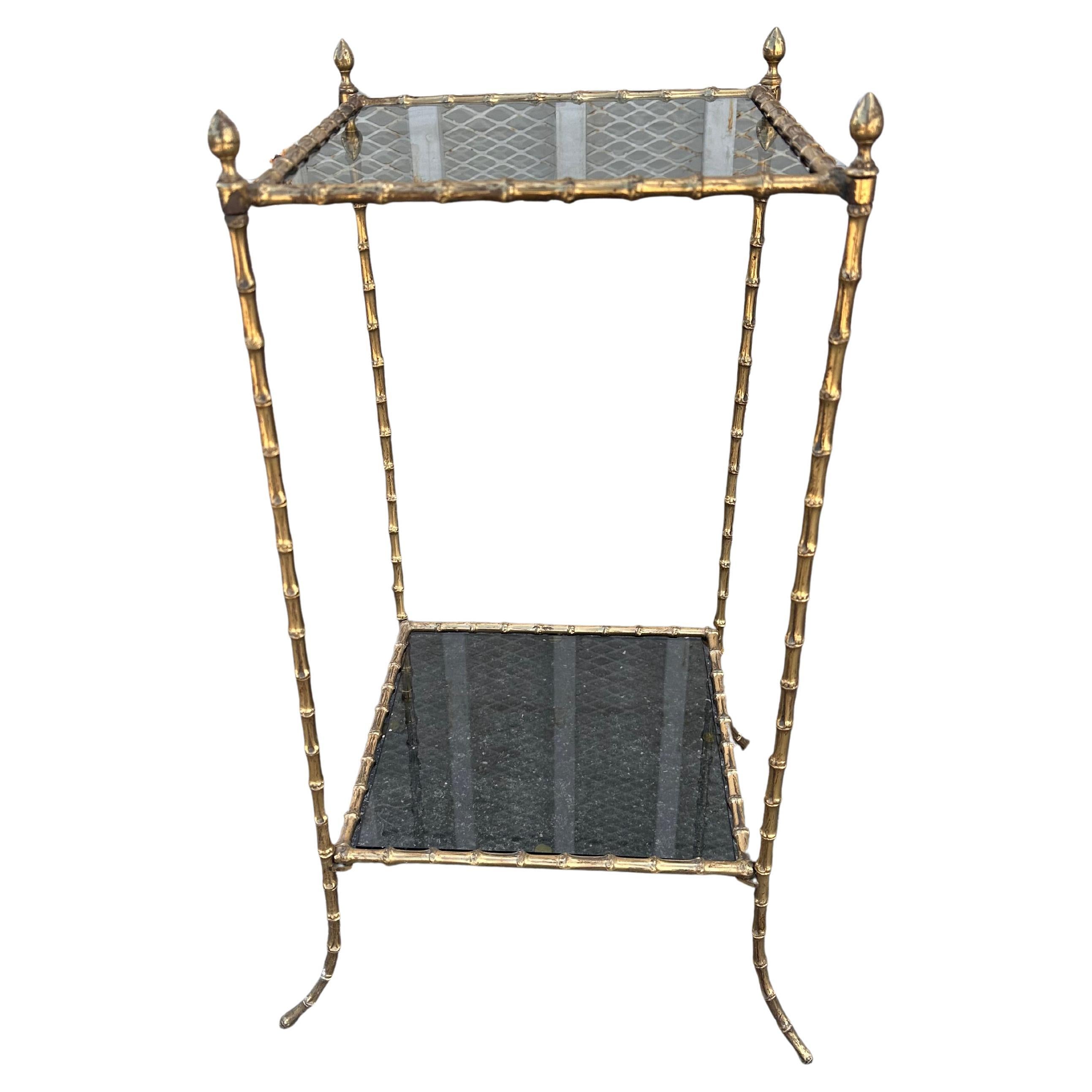 Maison Bagues Table d'appoint à deux niveaux en laiton en vente