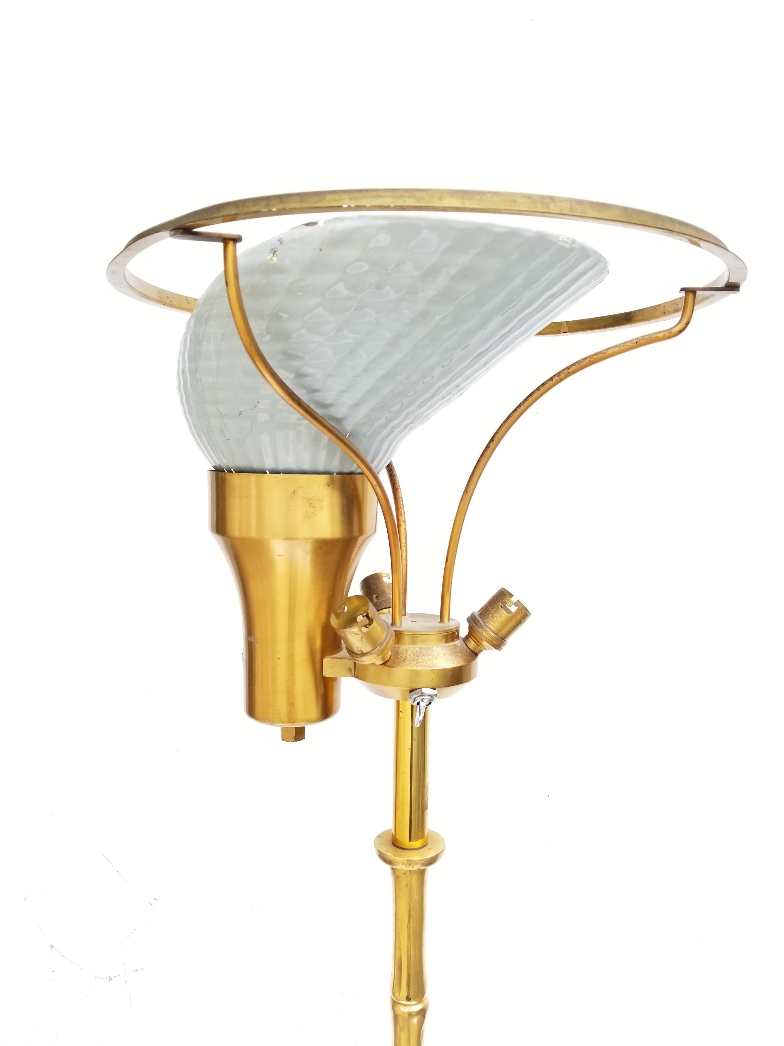 Francese Lampada da terra Maison Bagues in bronzo in vendita