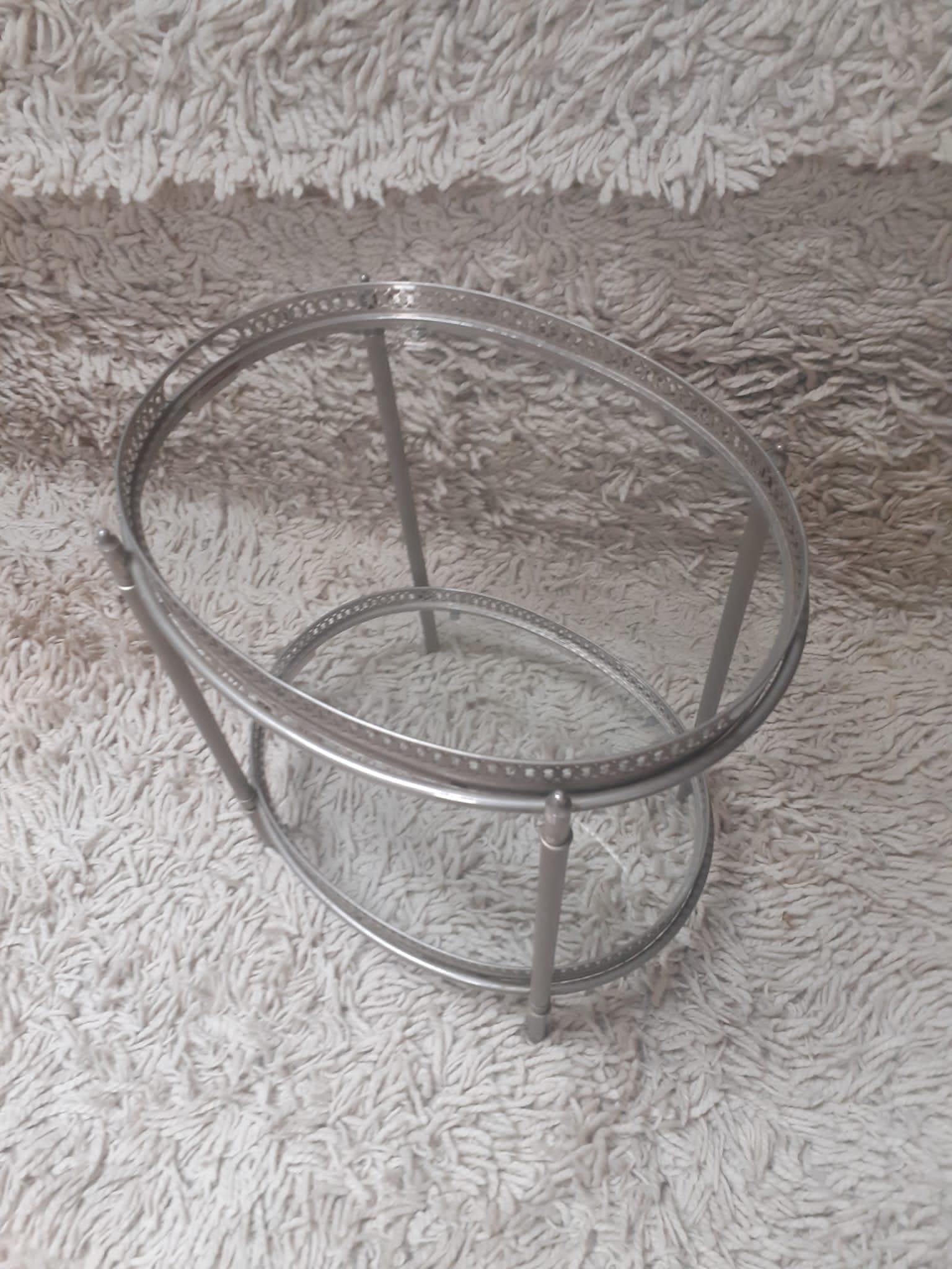 Maison Baguès, Elegant Pair of Side Tables in Silver Metal circa 1960 For Sale 3