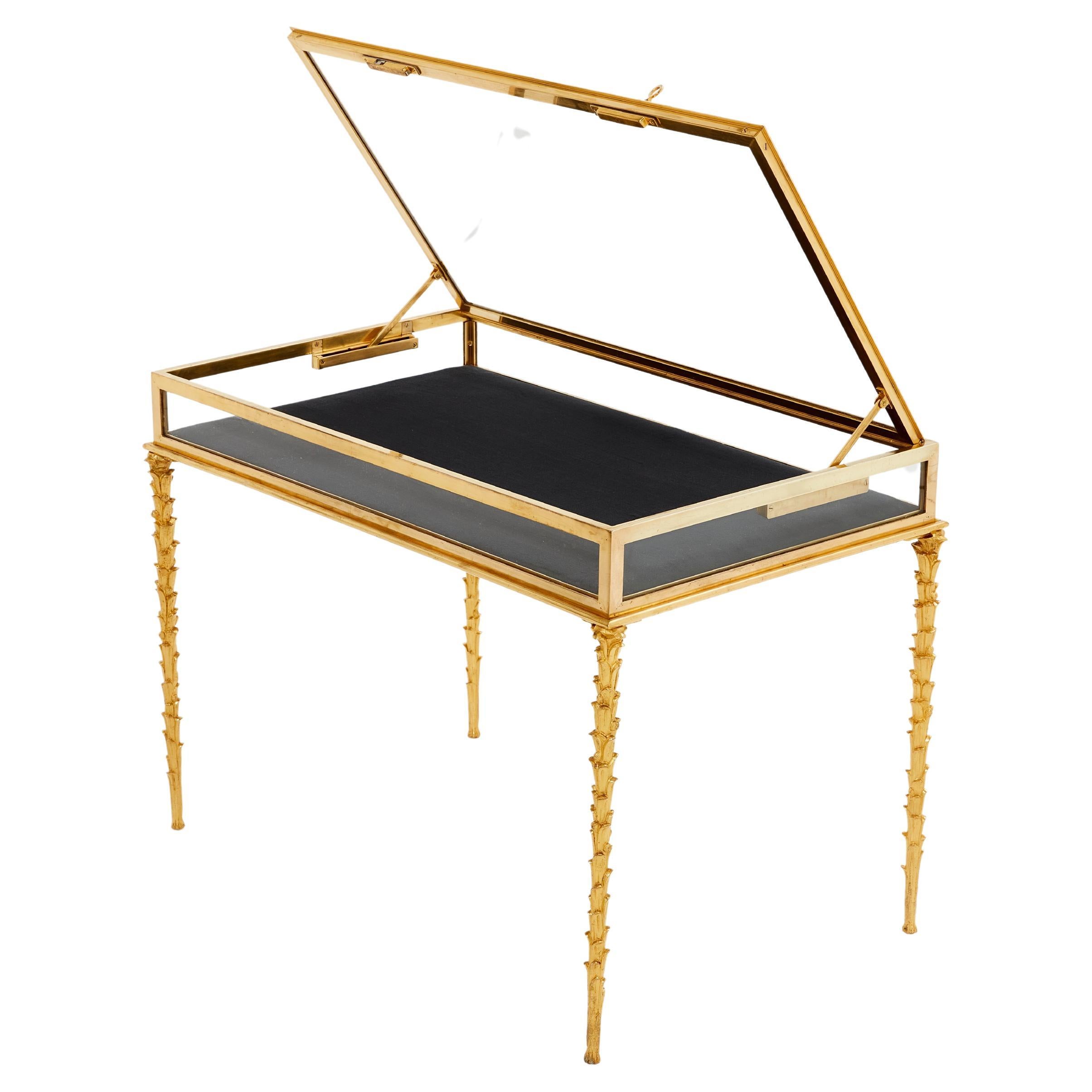 Giltwood Vitrine Table For Sale at 1stDibs