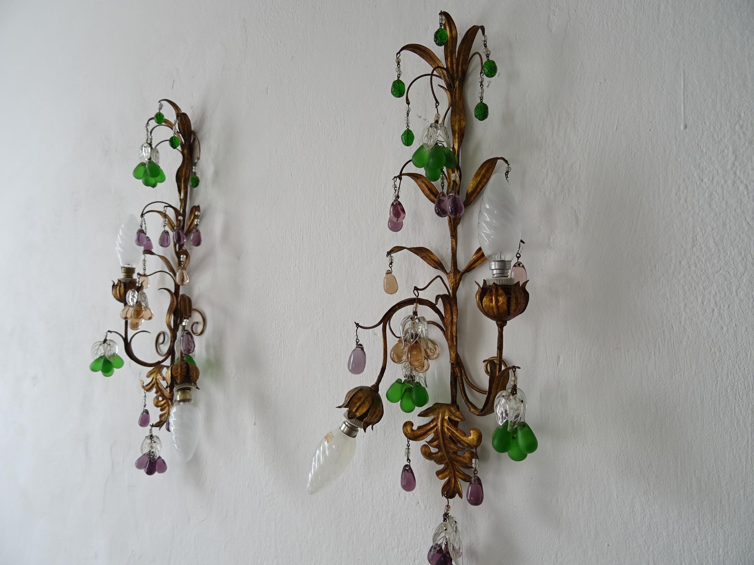 Maison Bagues French Murano Glass Fruit Crystal Grapes Tole Sconces, circa 1930 In Good Condition In Firenze, Toscana