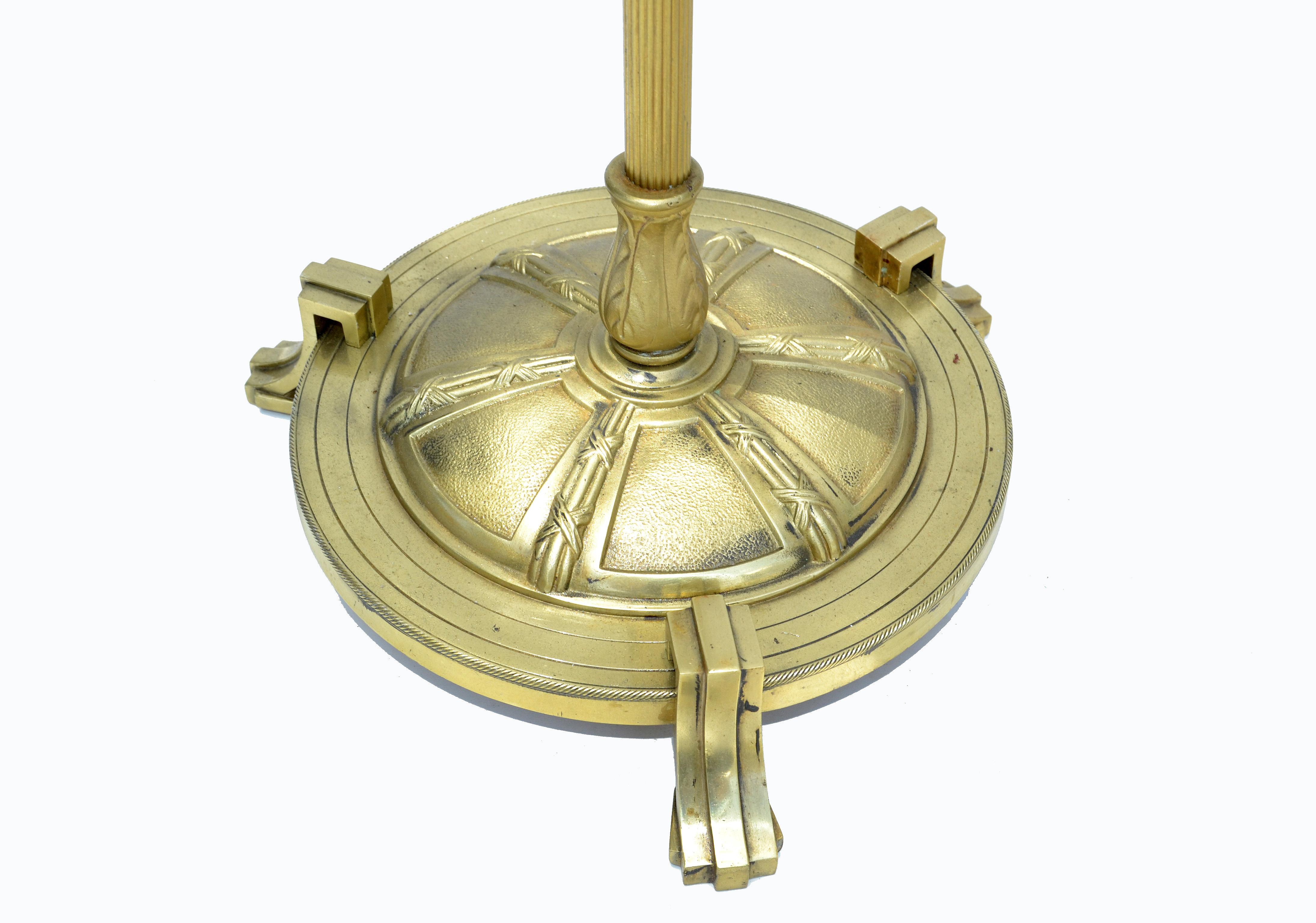 Maison Baguès French Neoclassical Bronze & Brass Round Base Floor Lamp, 1940s For Sale 5