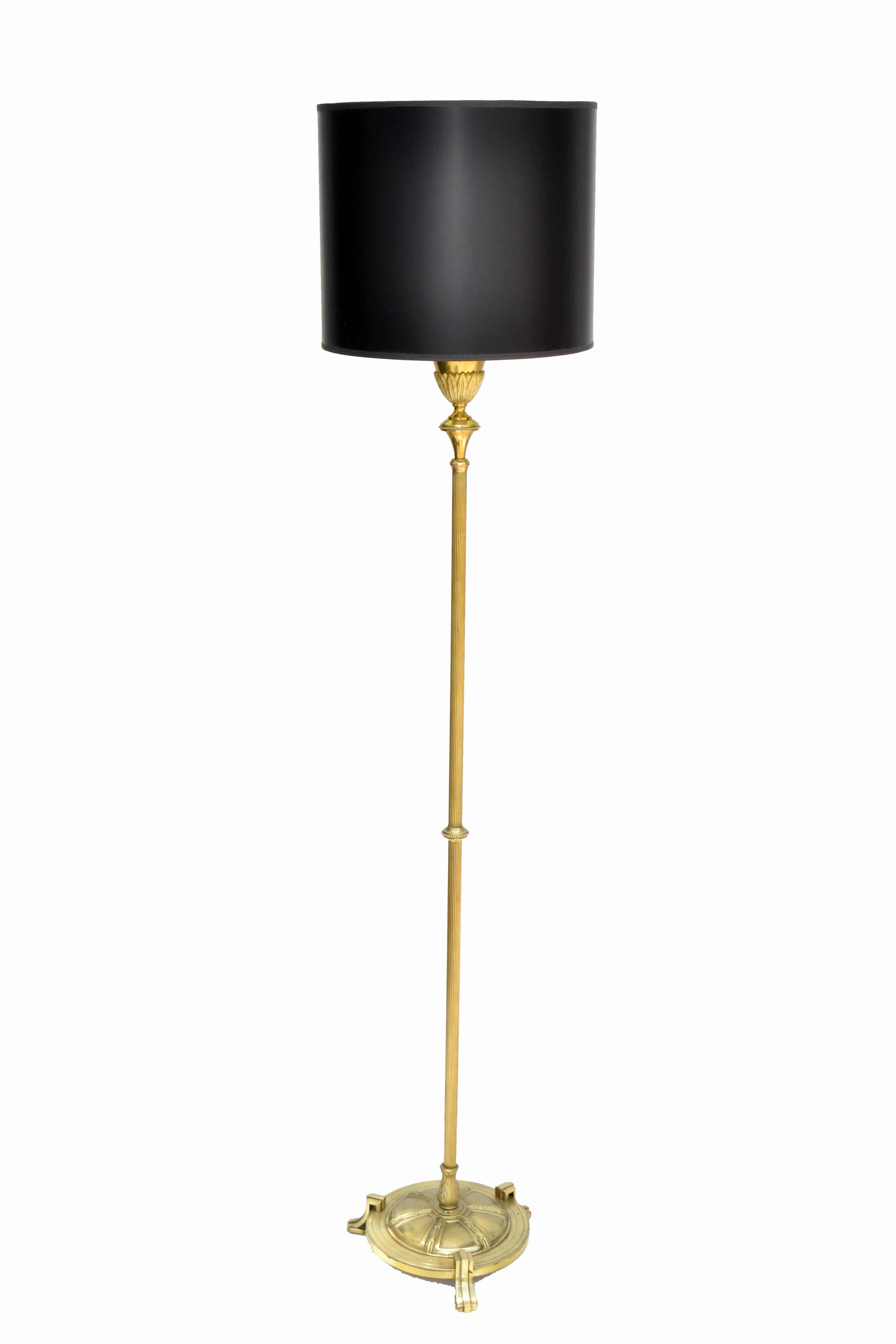 Maison Baguès French Neoclassical Bronze & Brass Round Base Floor Lamp, 1940s For Sale 6
