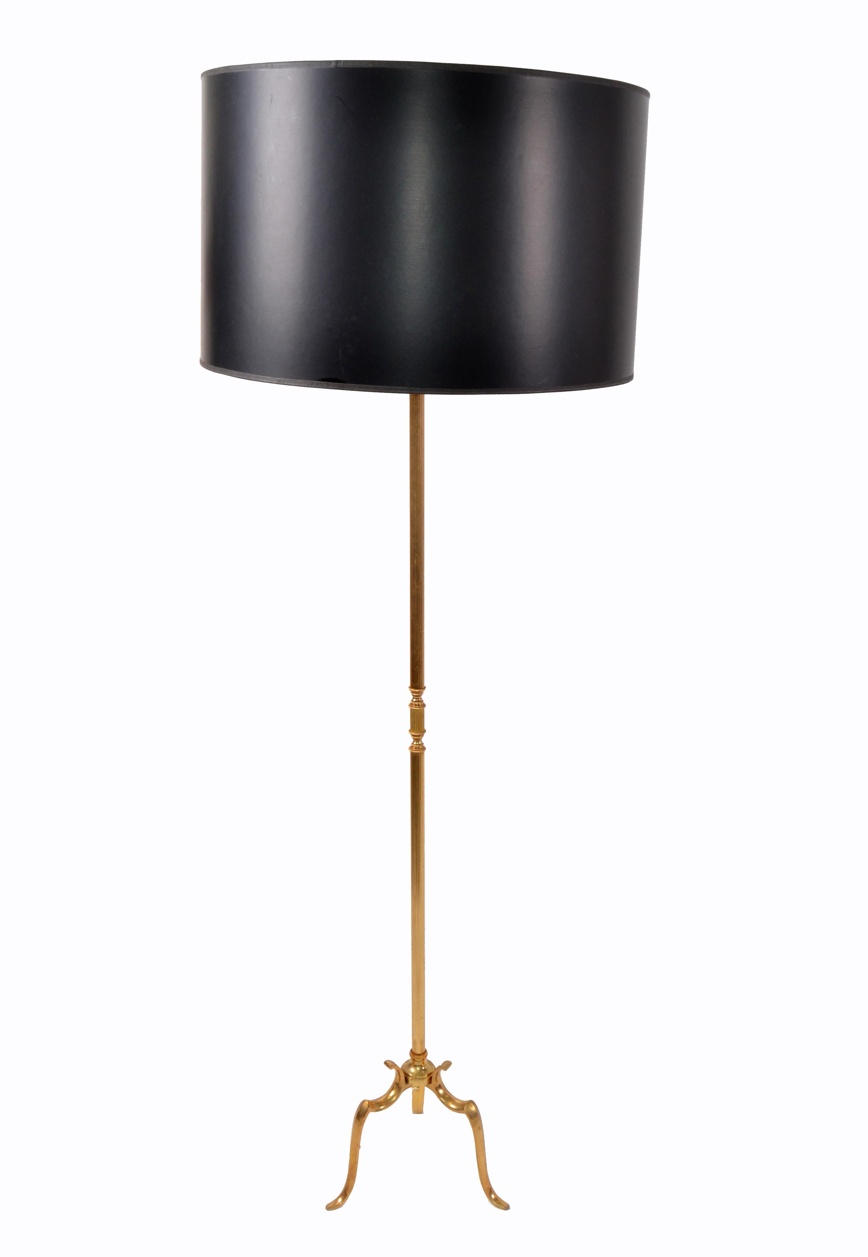 Maison Baguès French Neoclassical Bronze Floor Lamp Tripod Base For Sale 2