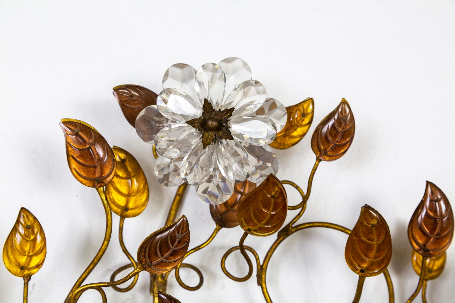 Maison Baguès Gilded 2-Light Amber Crystal Leaves & Flower Bouquet Sconce  For Sale 5