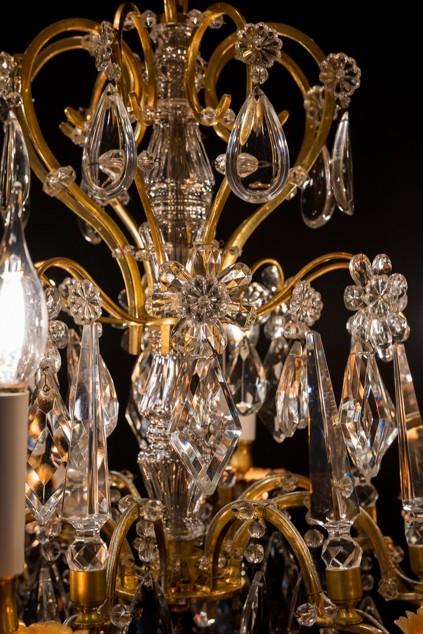 Maison Baguès Gilt-Bronze & Crystal Chandelier, circa 1920-1940 For Sale 5