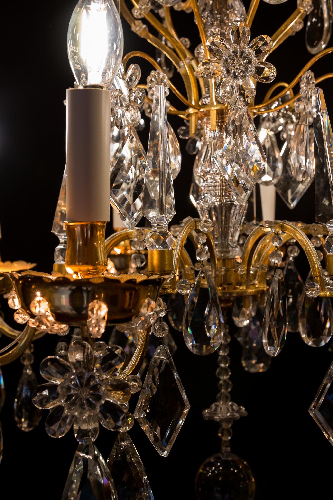 Maison Baguès Gilt-Bronze & Crystal Chandelier, circa 1920-1940 For Sale 9